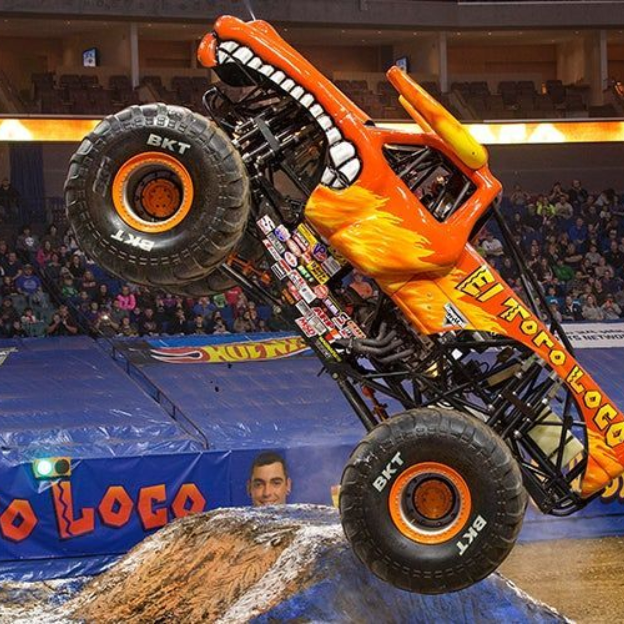 MONSTER TRUCK