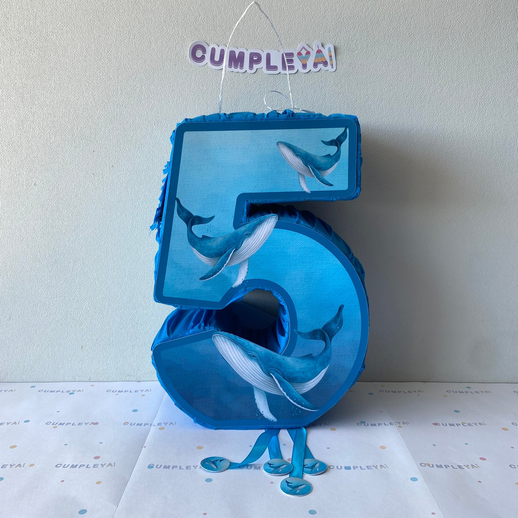 PIÑATA 40 CM NUMERO 5 CON BALLENA