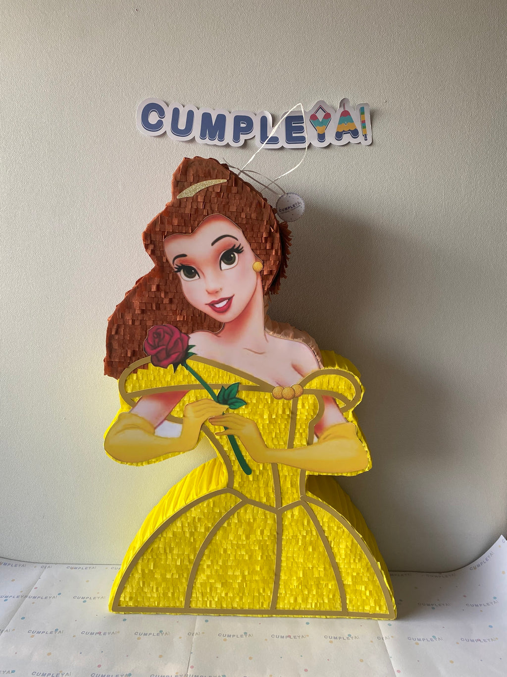PIÑATA PRINCESA BELLA 60CM PREMIUM