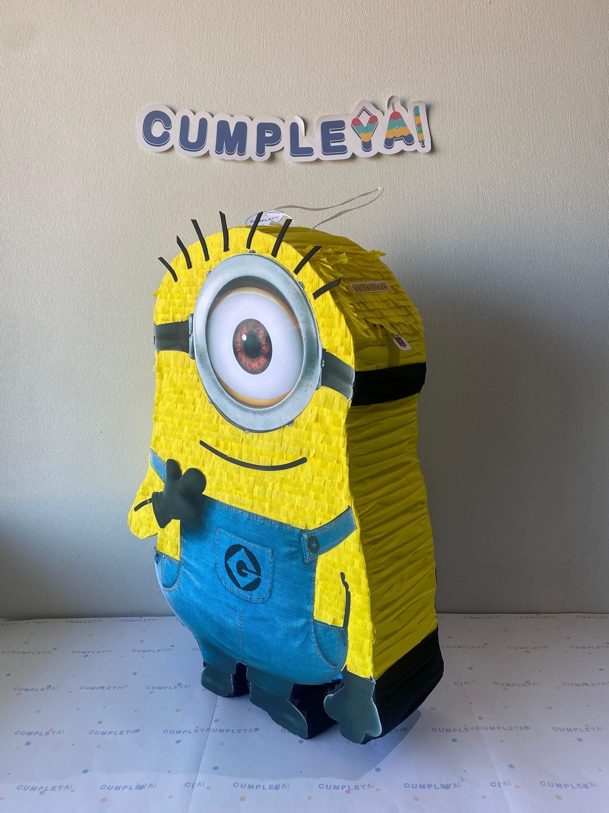 PIÑATA MINIONS 60CM PREMIUM
