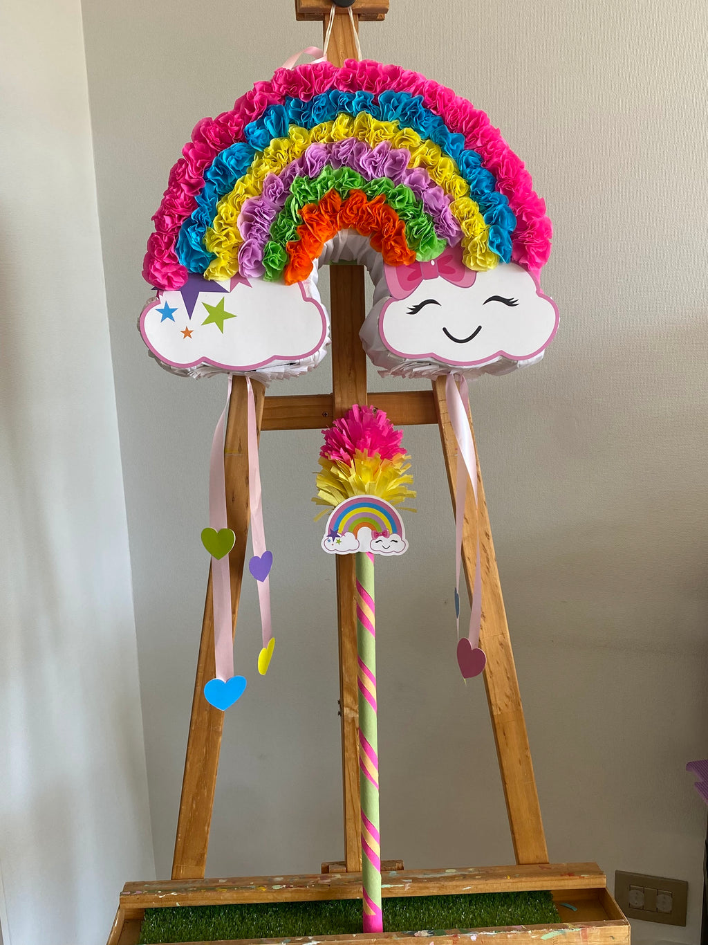 PIÑATA ARCOÍRIS DE FLORES 40CM PREMIUM