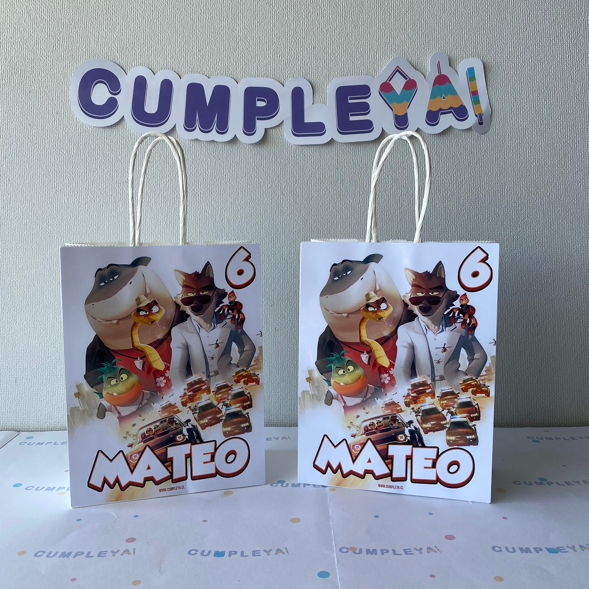 BOLSA SORPRESA TIPOS MALOS PERSONALIZADO 16X21X8CM