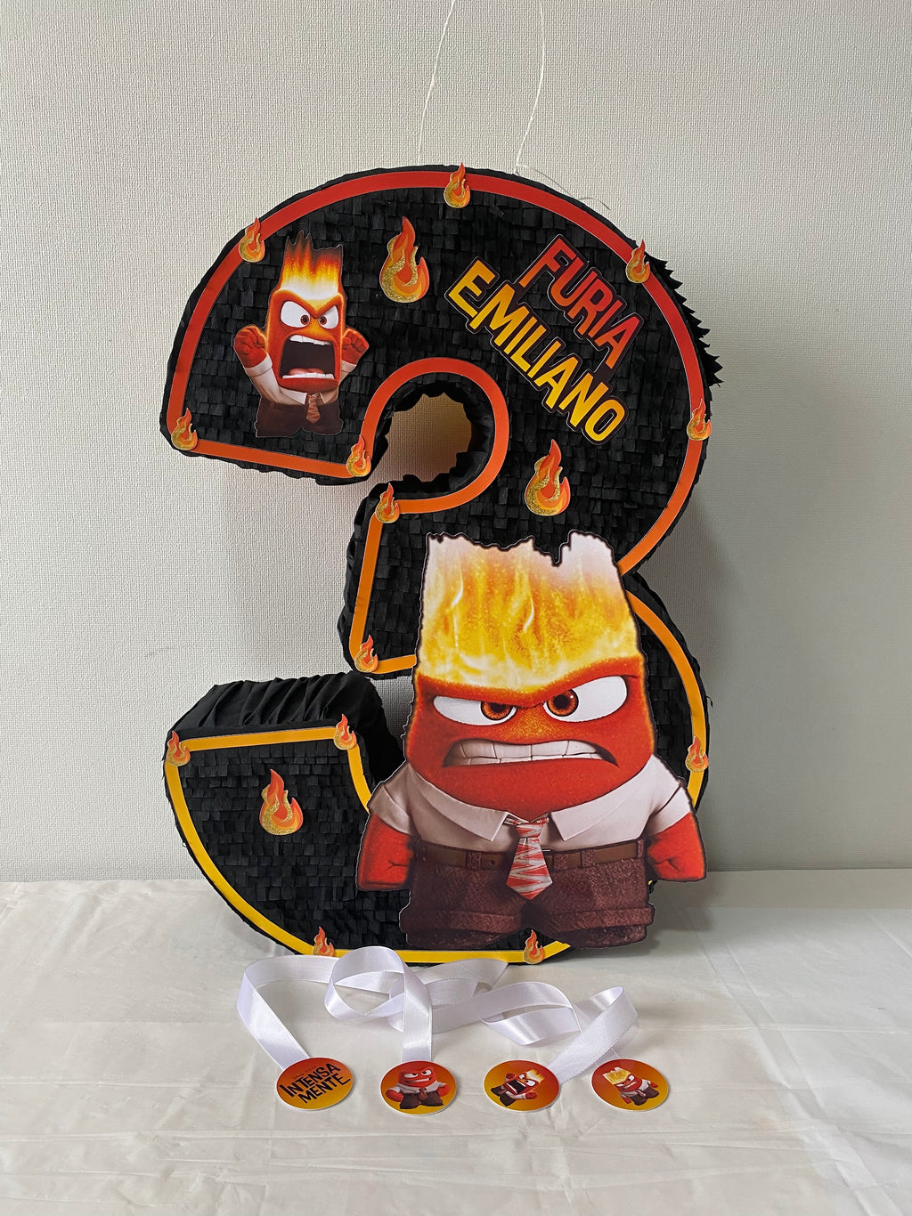 PIÑATA NUMERO 3 FURIA DE INTENSAMENTE 60CM PREMIUM