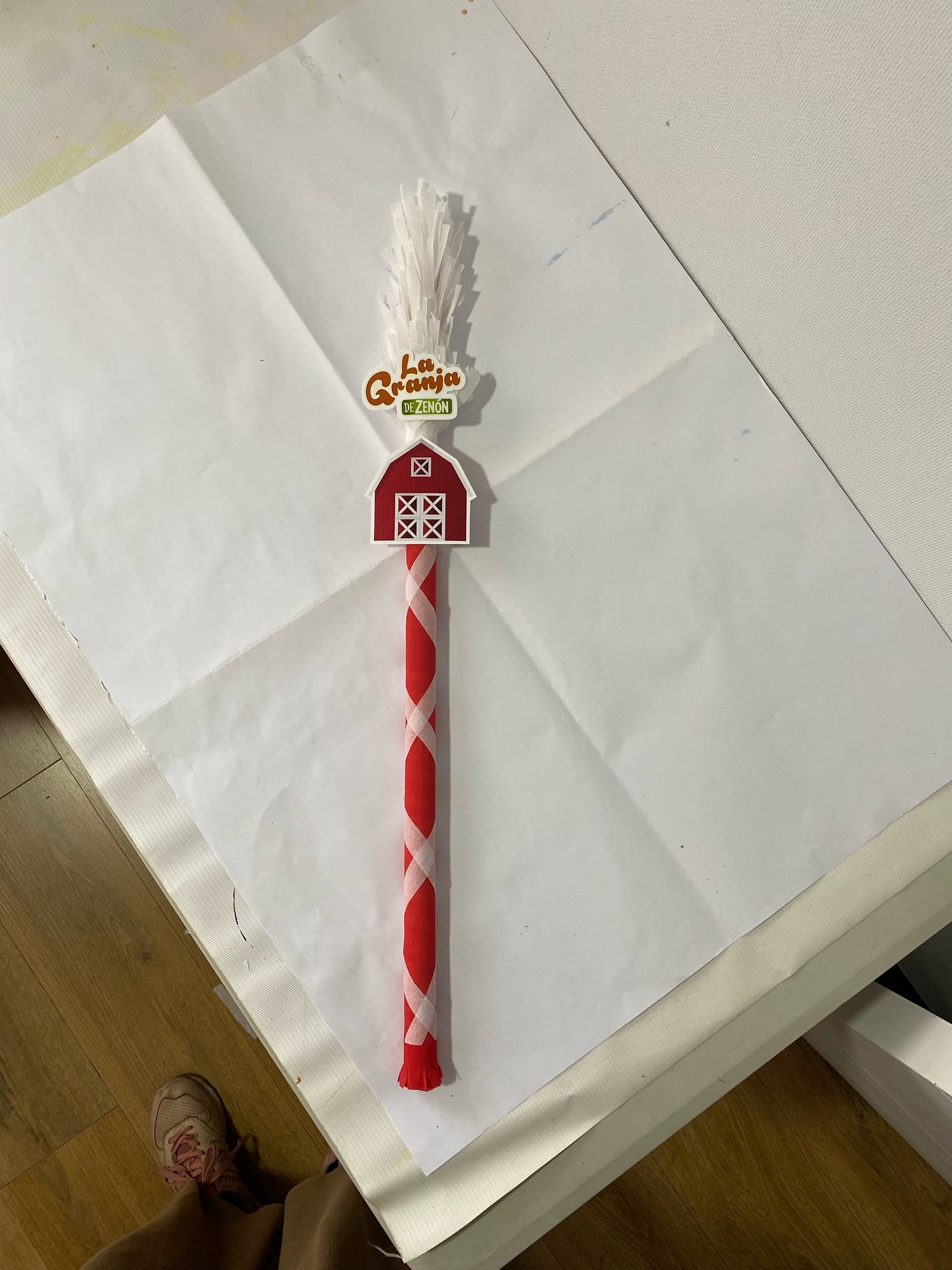 PIÑATA LA GRANJA DE ZENÓN 60CM PREMIUM