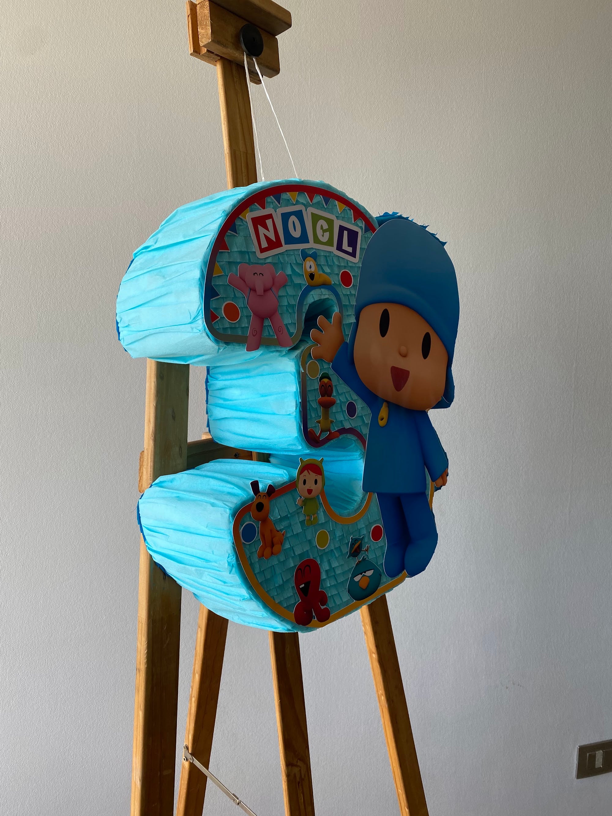 PIÑATA POCOYO NUMERO 3 40CM PREMIUM