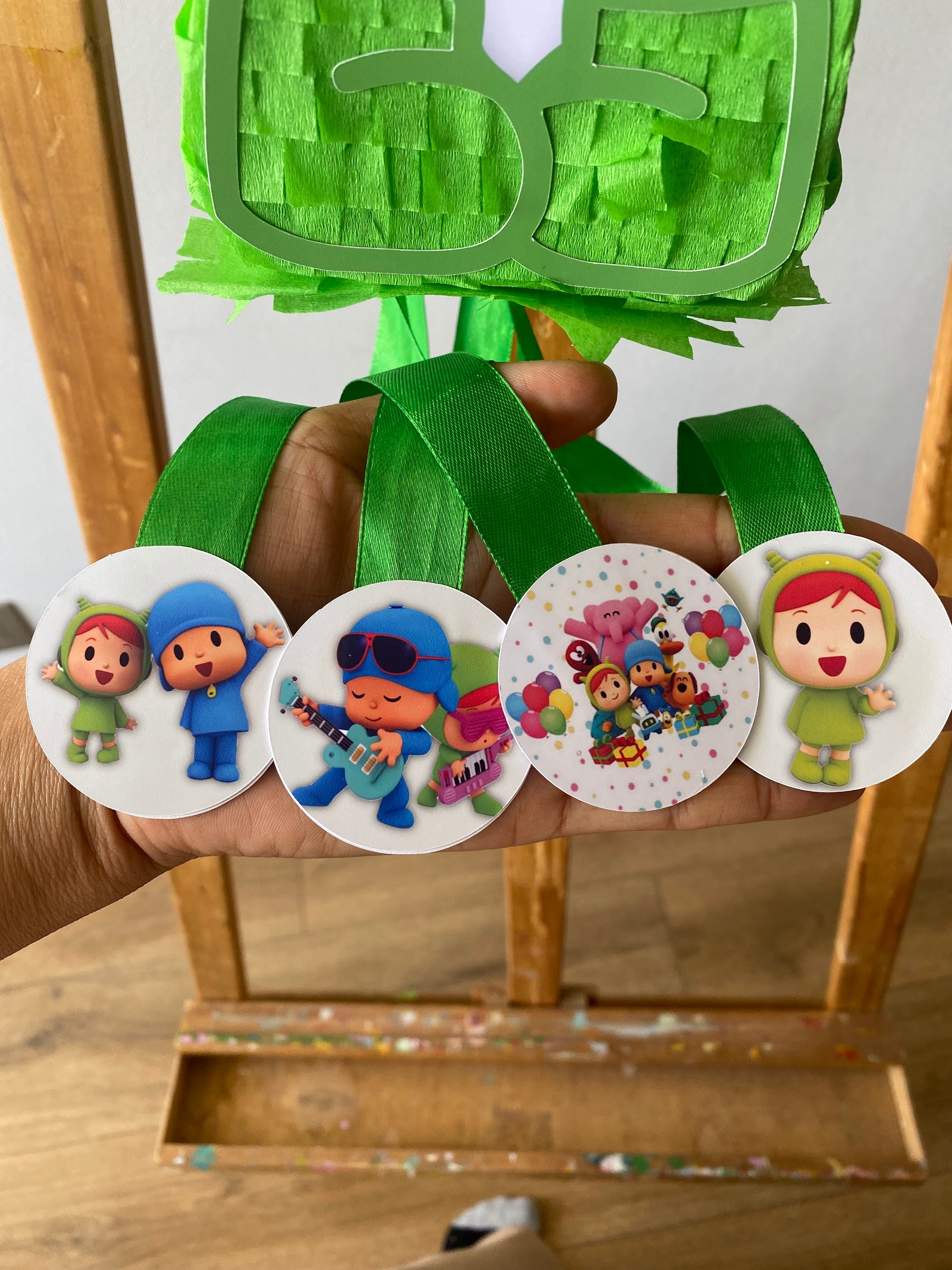 PIÑATA NINA DE POCOYO 40CM PREMIUM