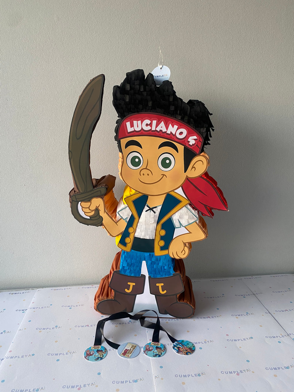 PIÑATA JAKE EL PIRATA 60CM PREMIUM