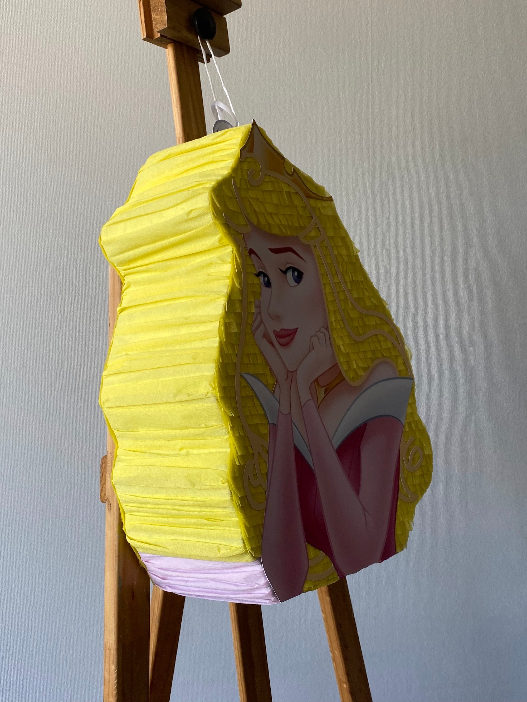 PIÑATA PRINCESA AURORA 40CM PREMIUM