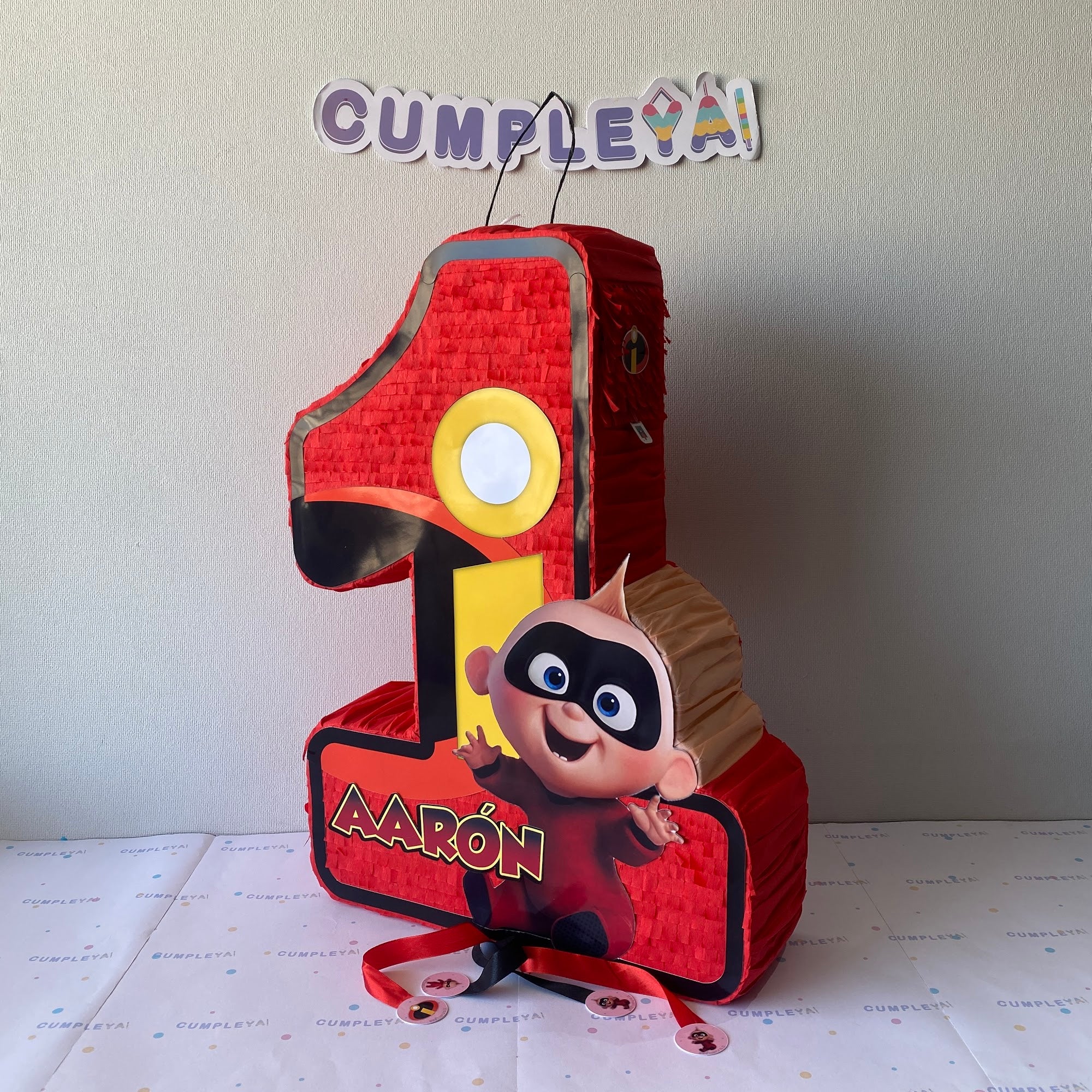 PIÑATA NUMERO 1 JACK DE LOS INCREÍBLES 60CM PREMIUM