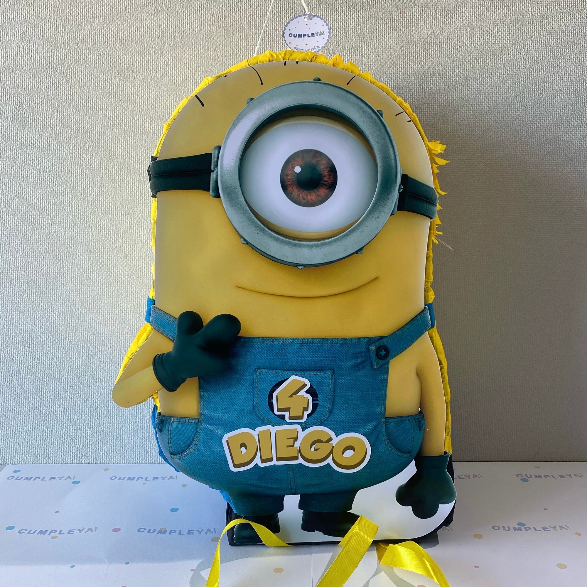 PIÑATA 40 CM MINIONS