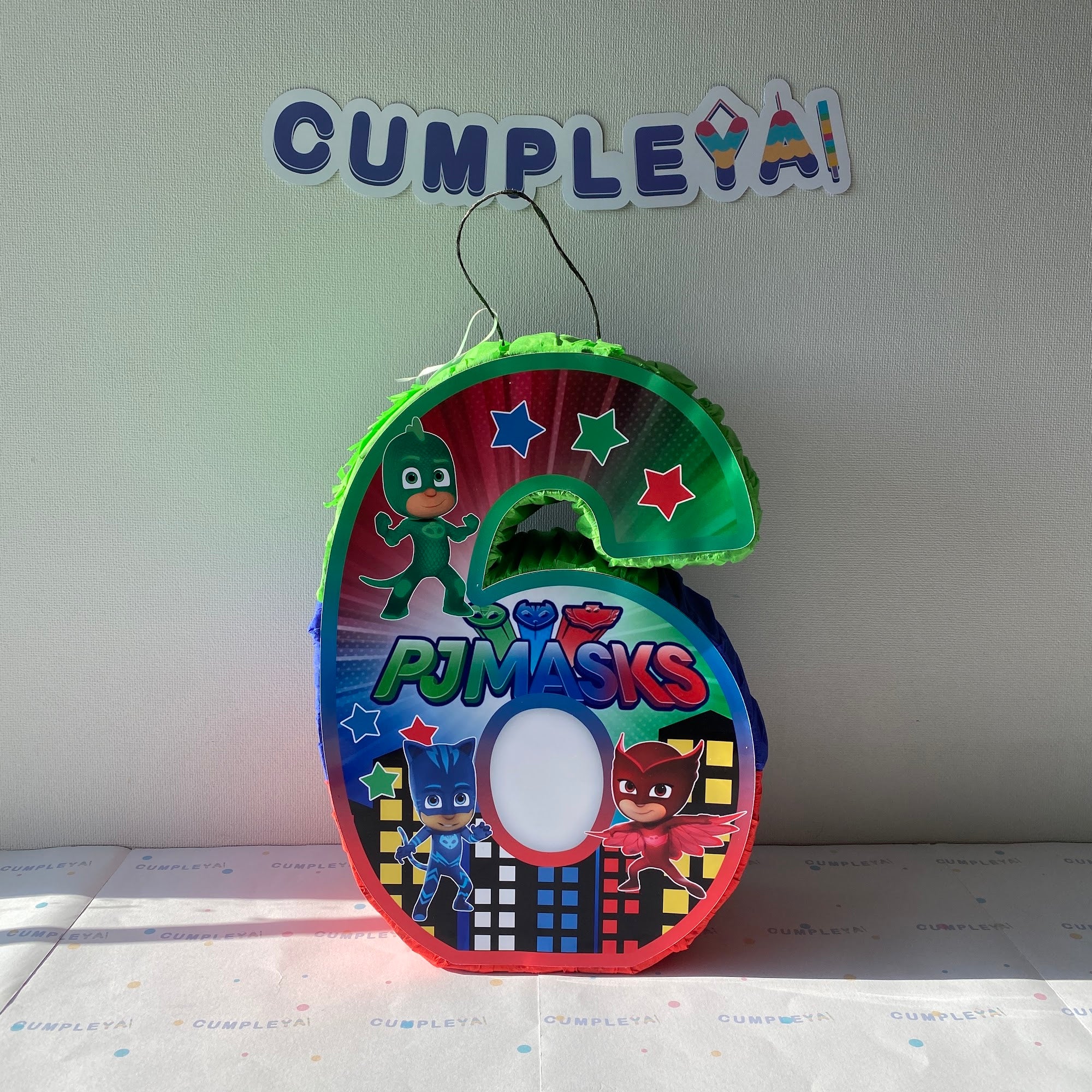 PIÑATA 40 CM NUMERO 6 PJMASKS