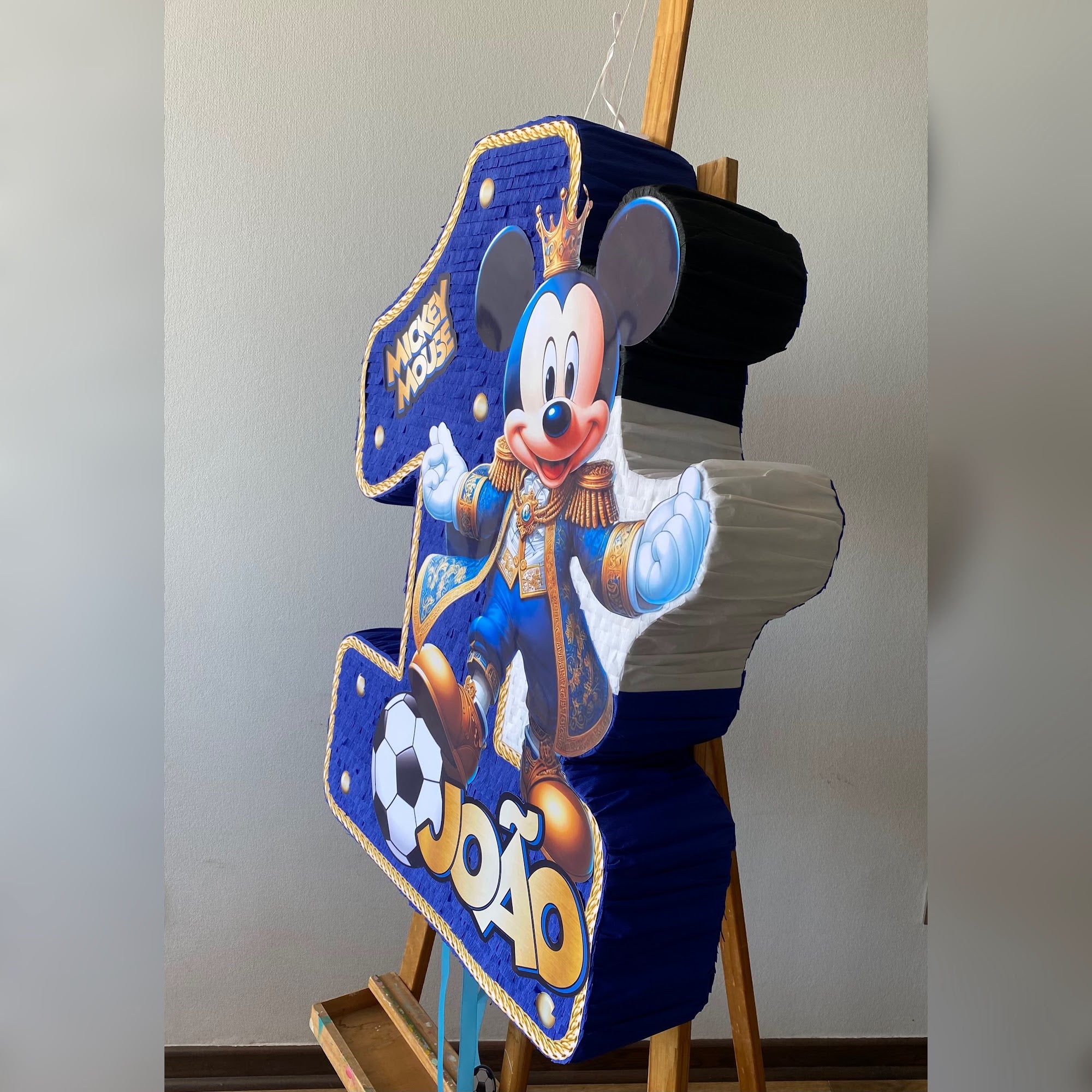PIÑATA MICKEY REY AZUL FUTBOL 60CM PREMIUM