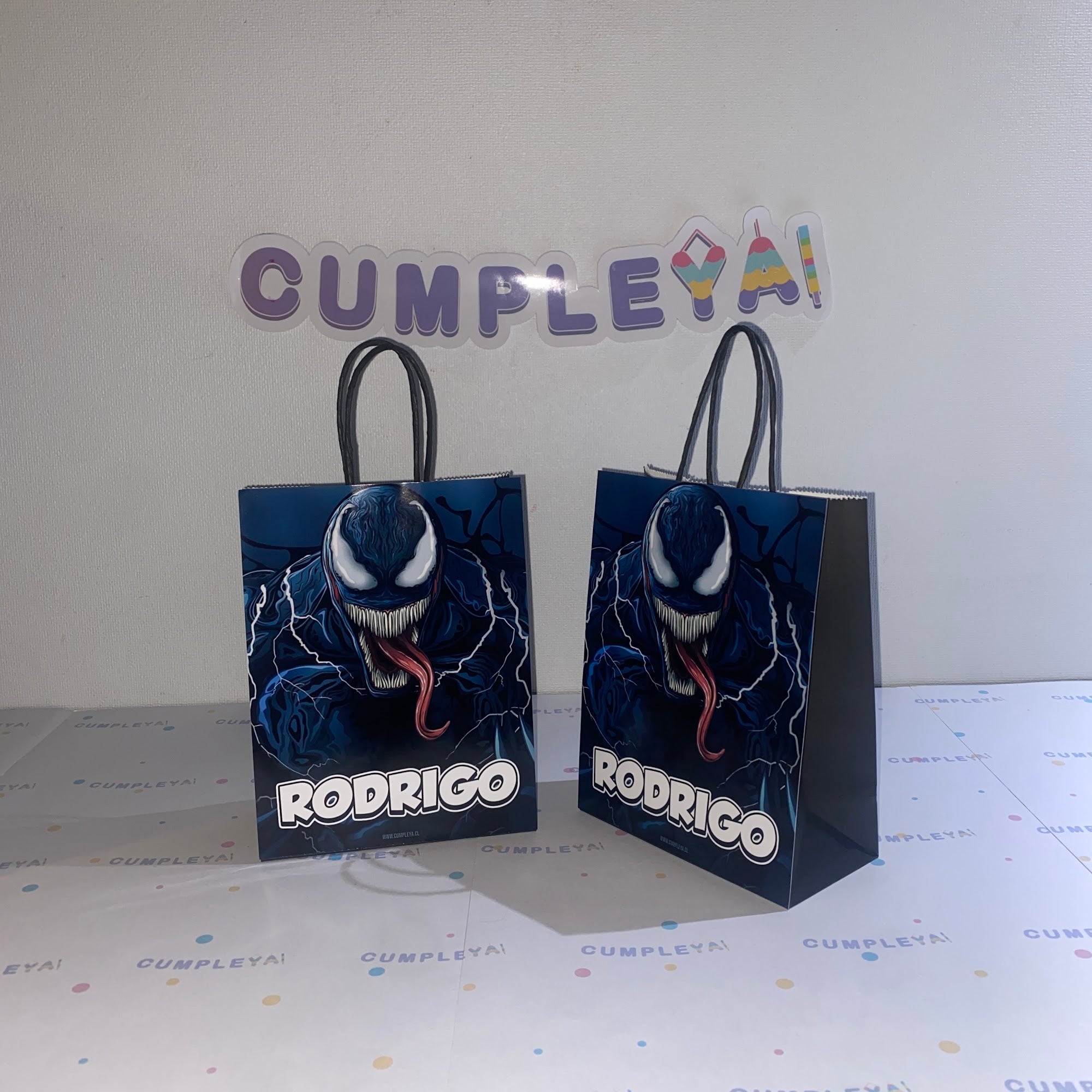 BOLSA SORPRESA 16 × 21 × 8 CM VENOM