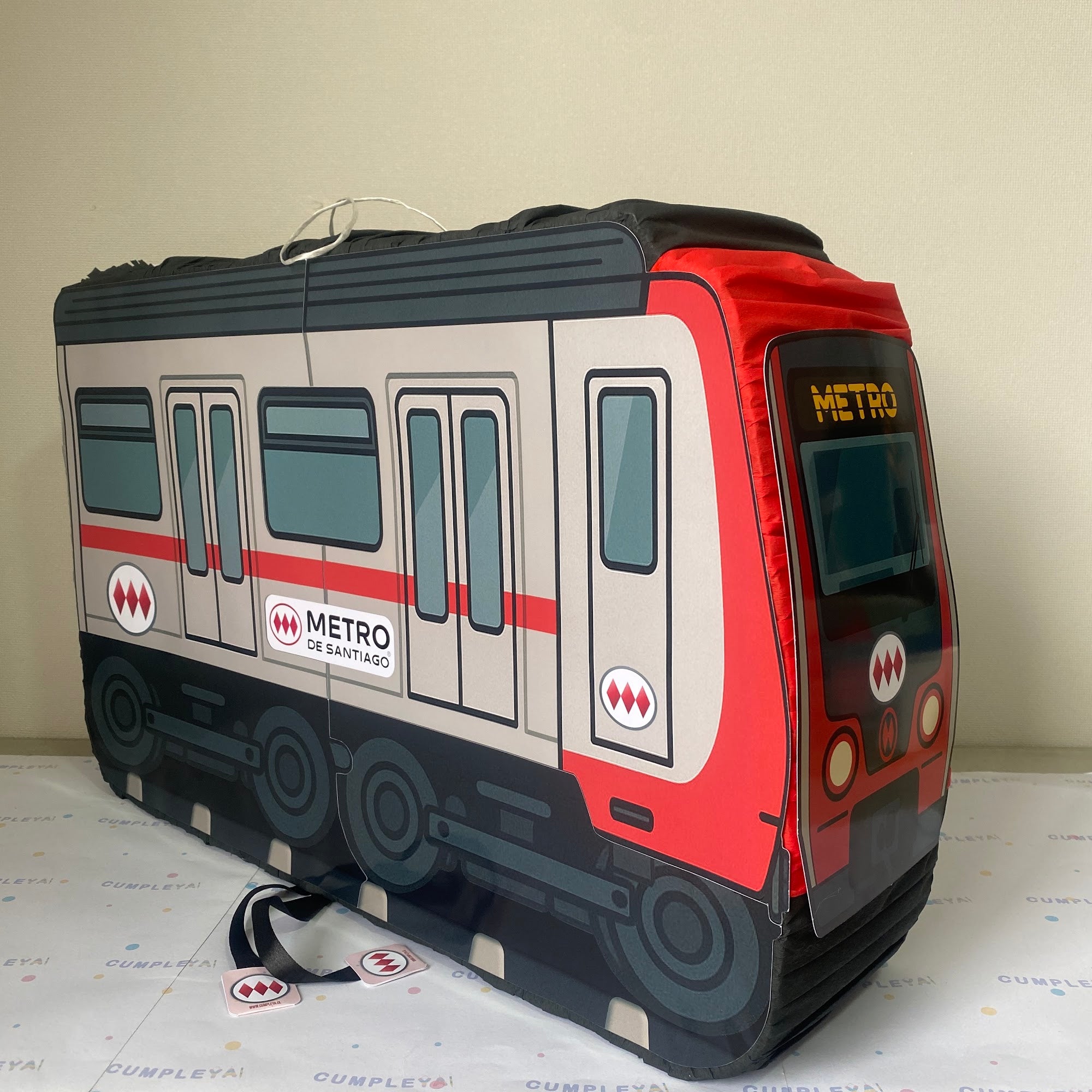 PIÑATA 60 CM METRO DE SANTIAGO