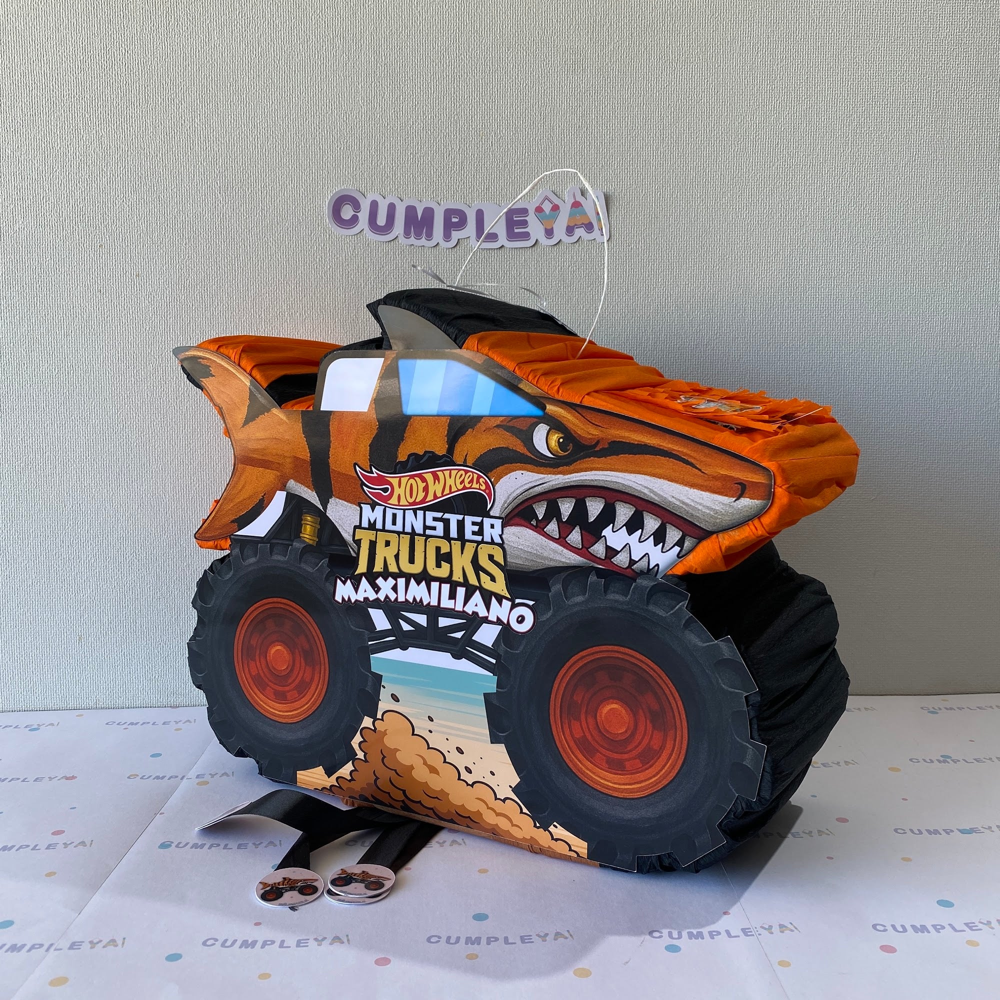 PIÑATA 40 CM TIBURON TIGRE