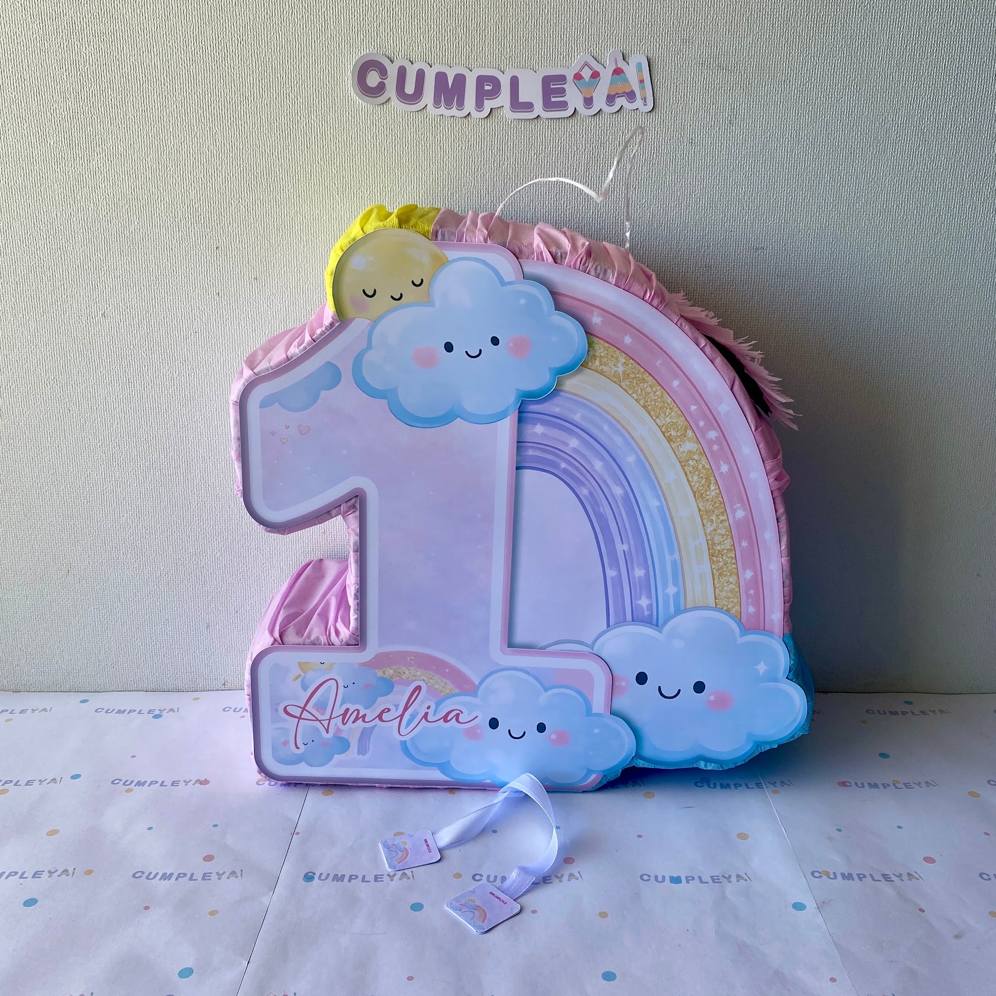 PIÑATA 40 CM ARCOIRIS NUMERO 1