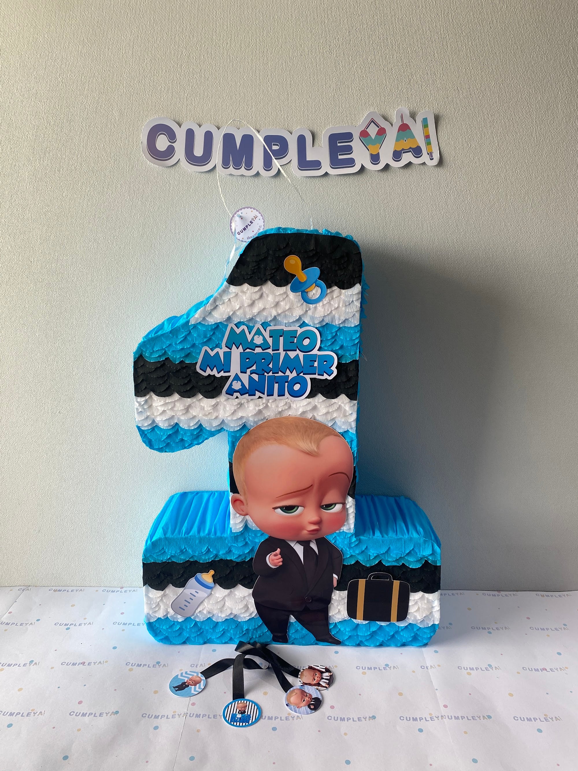 PIÑATA JEFE EN PAÑALES EN NÚMERO 1 60CM PREMIUM