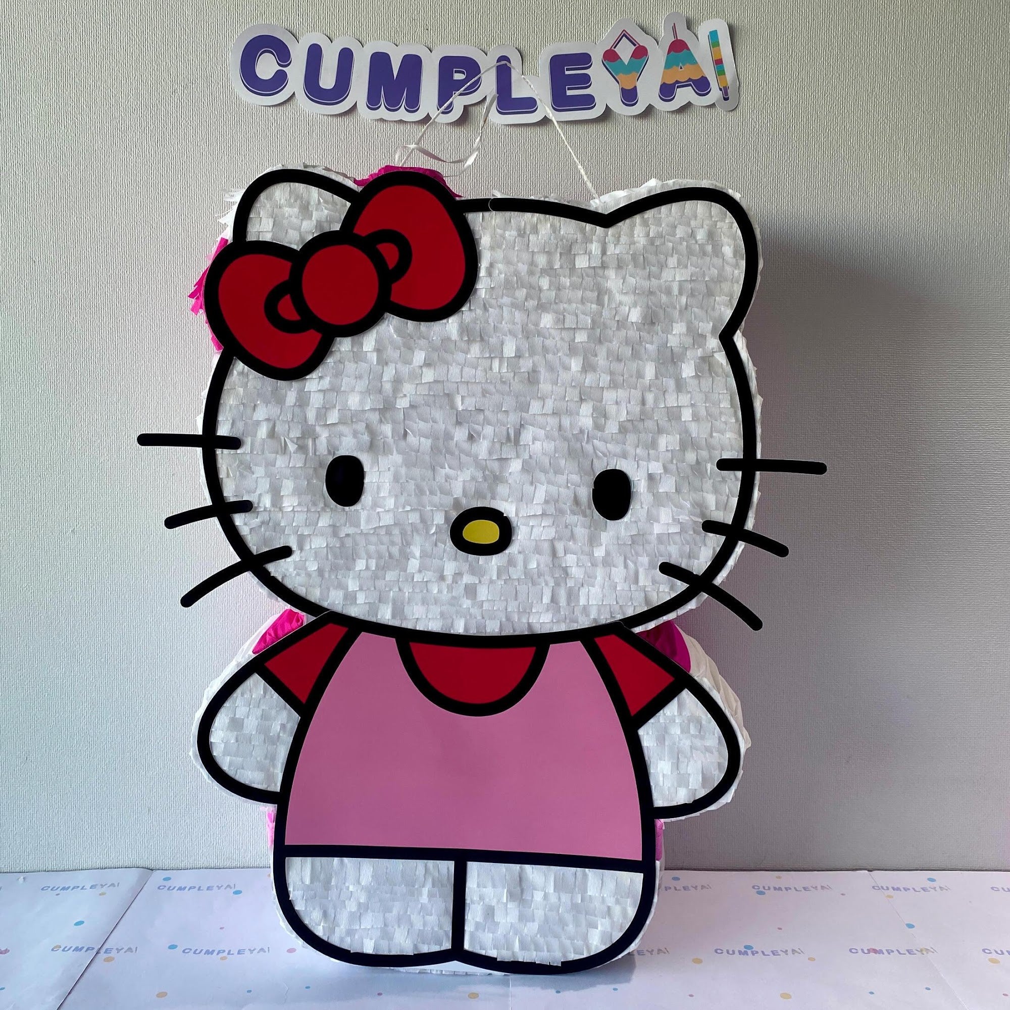 PIÑATA HELLO KITTY 60CM PREMIUM