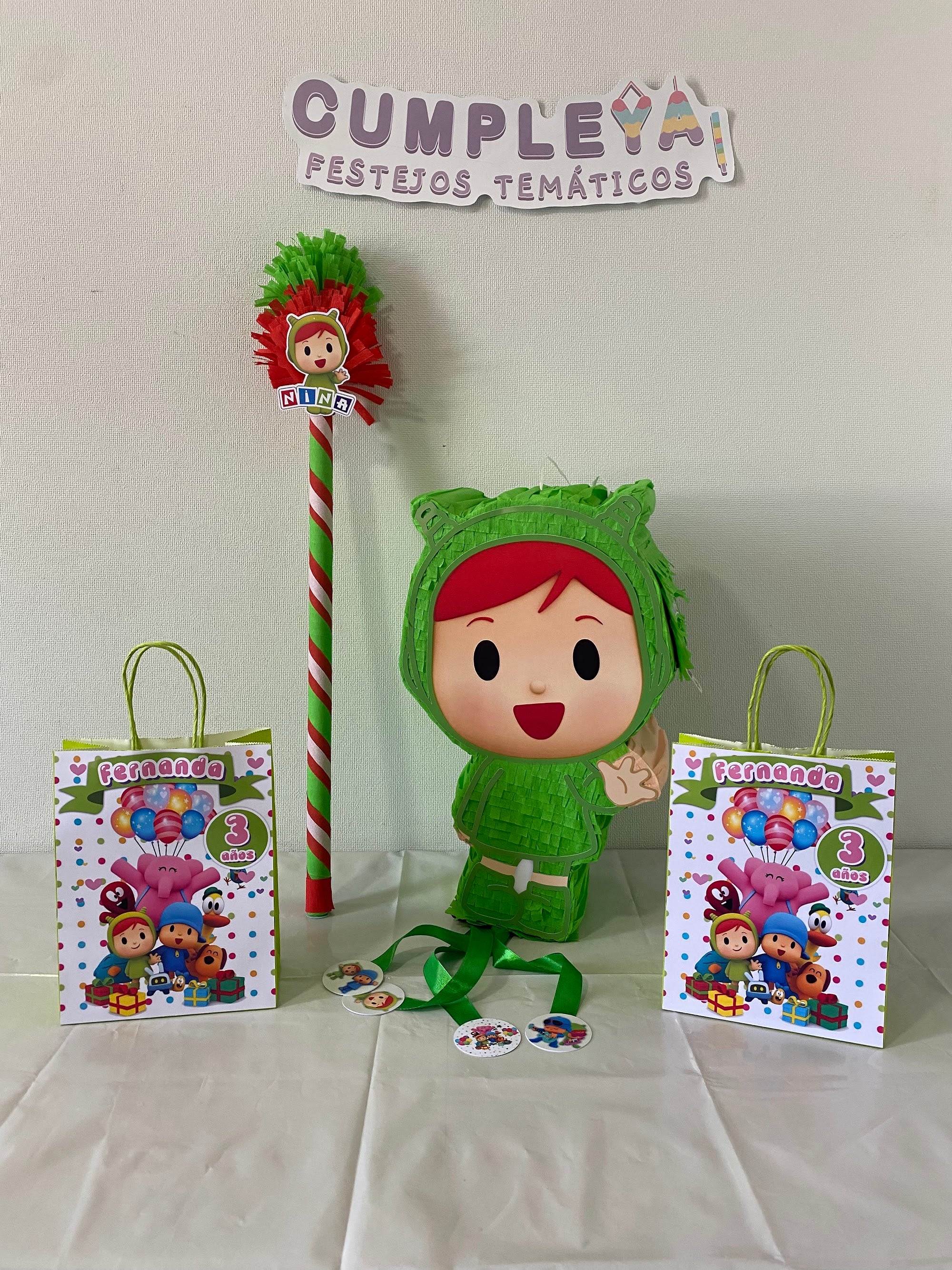 BOLSA SORPRESA 16 × 21 × 8 CM NINA DE POCOYO