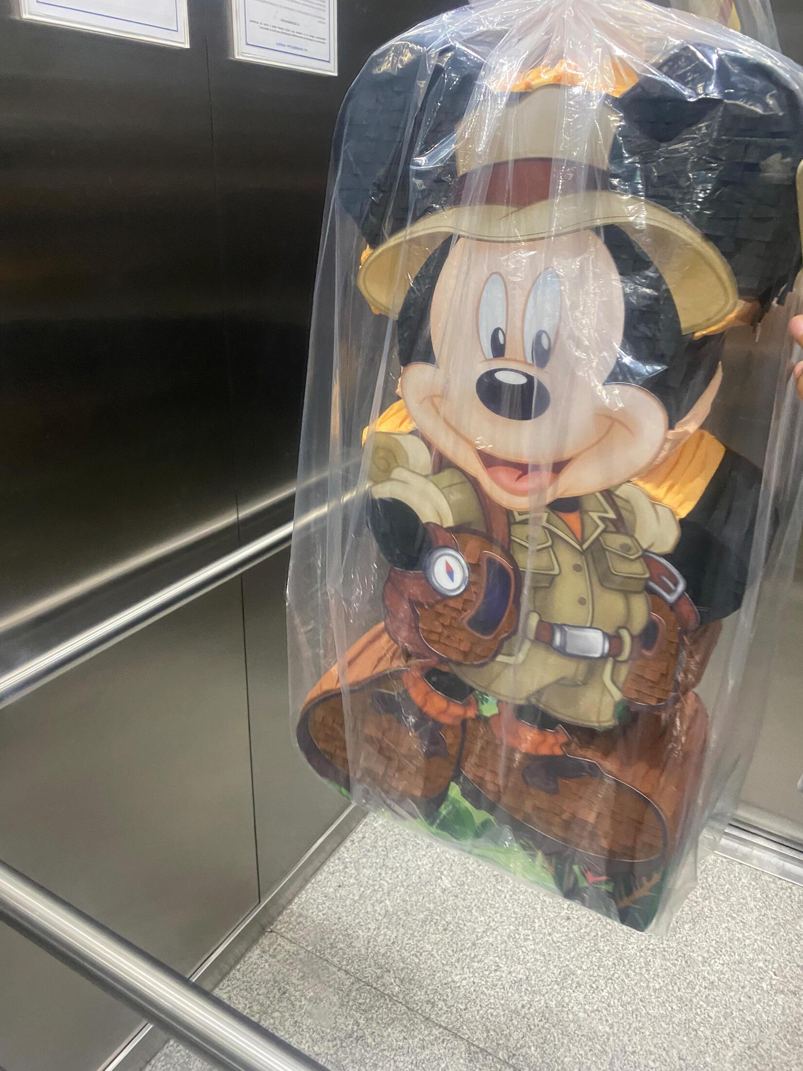 PIÑATA MICKEY SAFARI 60CM PREMIUM