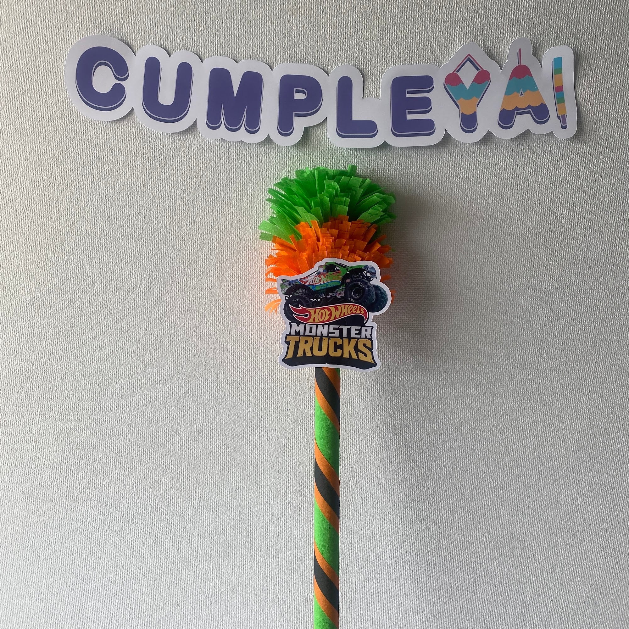 BASTÓN MONSTER TRUCK VERDE TEMÁTICO PARA PIÑATA