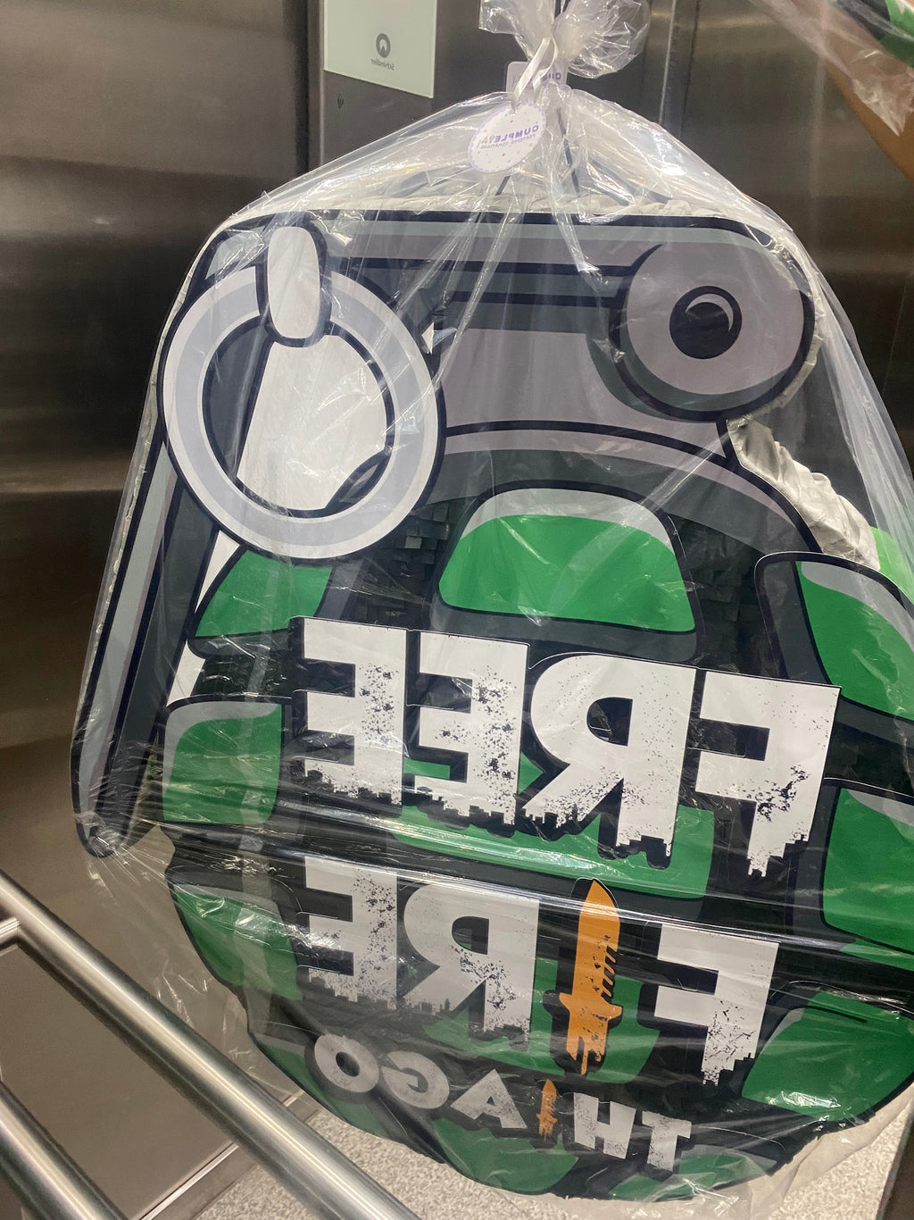 PIÑATA GRANADA FREE FIRE 60CM PREMIUM