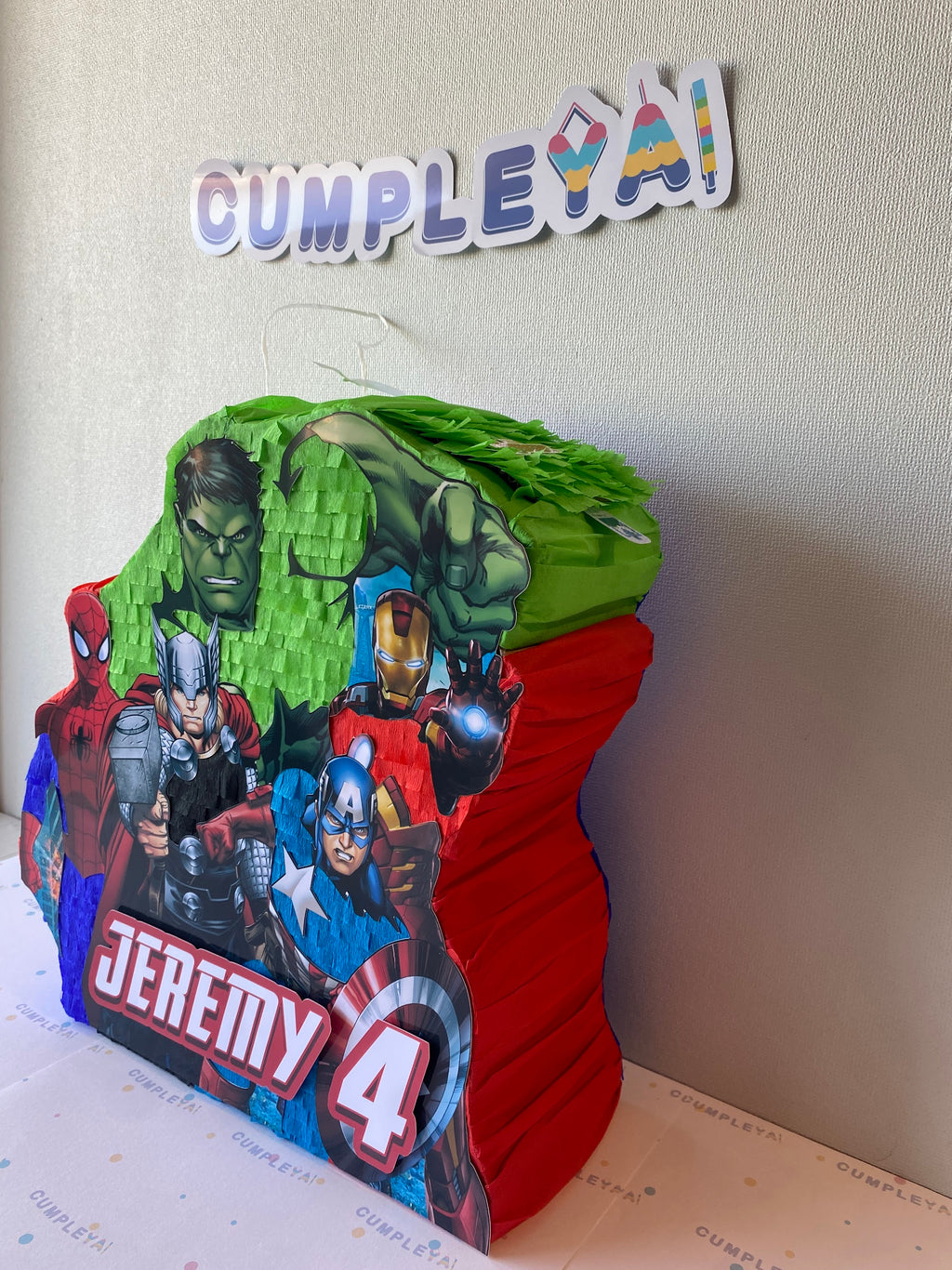 PIÑATA LOS VENGADORES 40CM PREMIUM