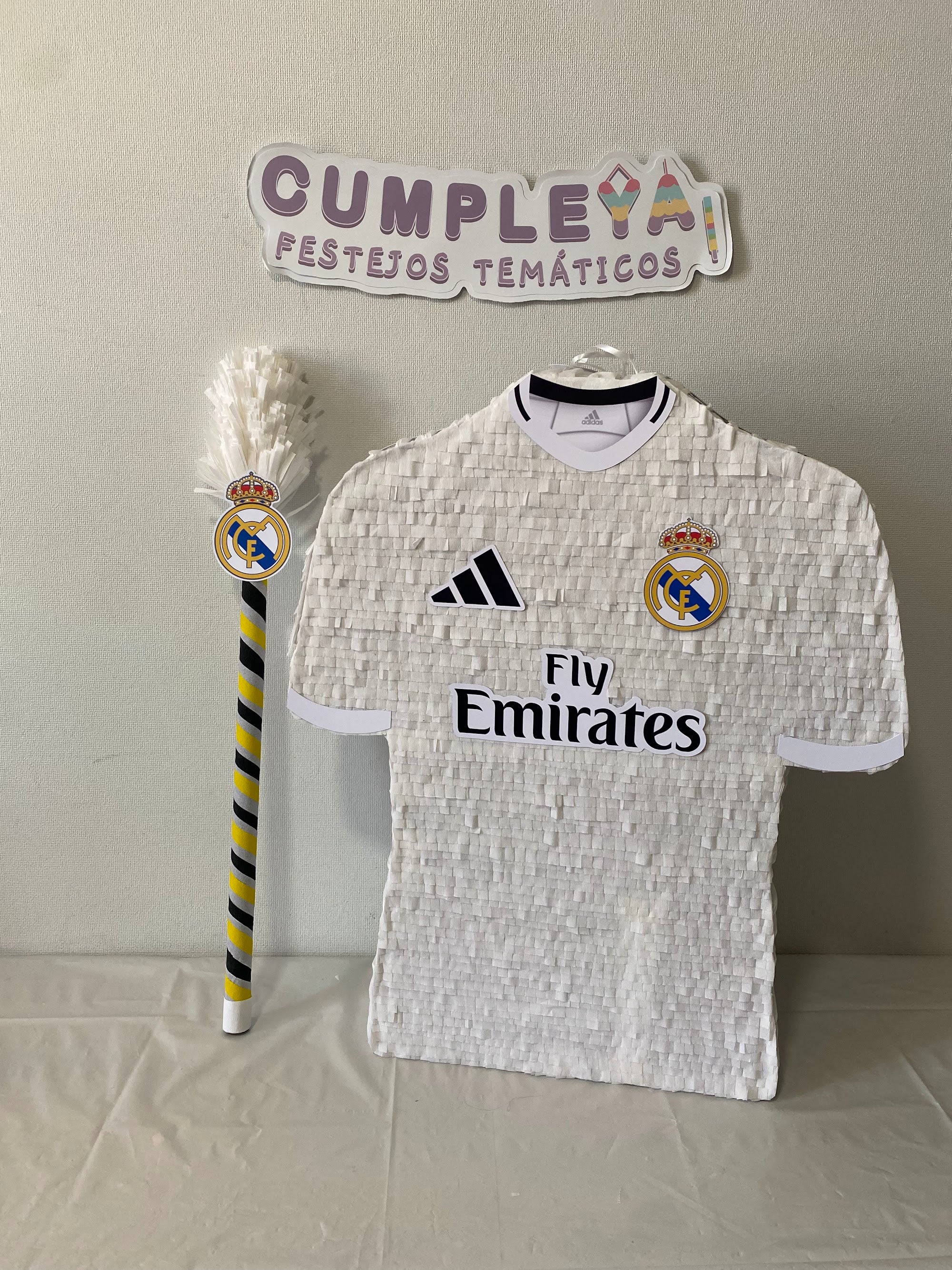 PIÑATA CAMISA REAL MADRID 60CM PREMIUM