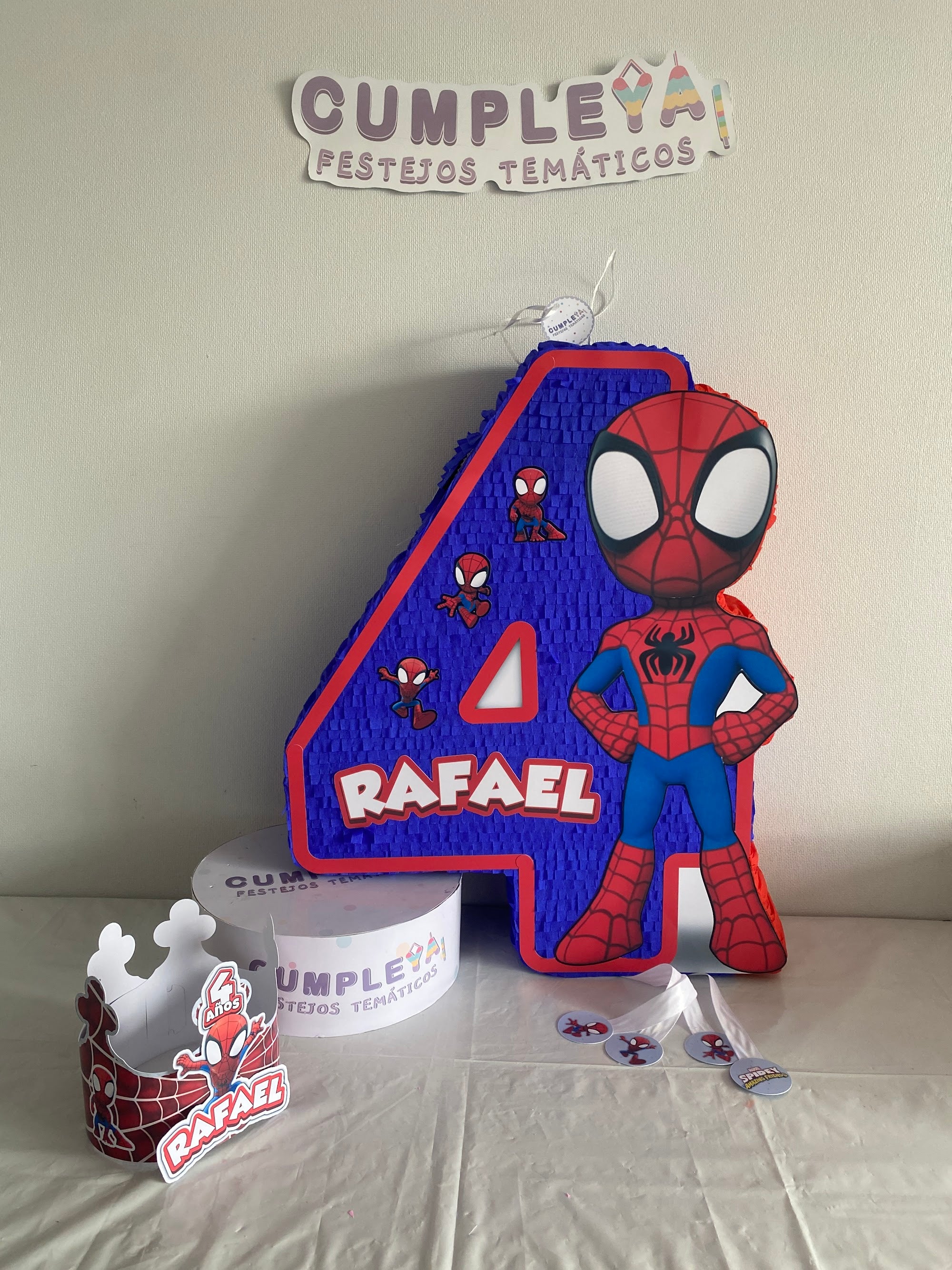 PIÑATA SPIDEY NUMERO 4 60CM PREMIUM