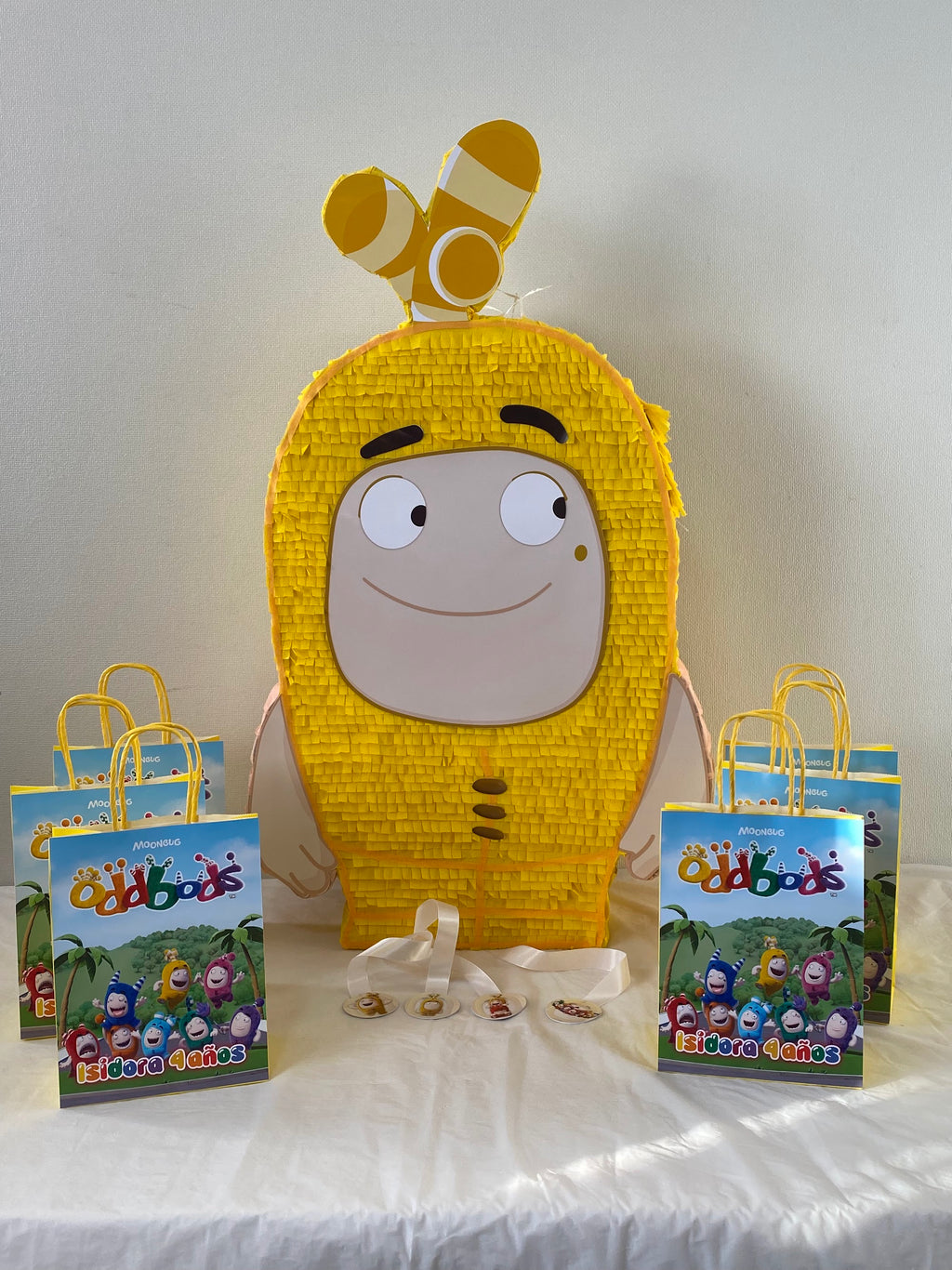 PIÑATA ODDBODS 60CM PREMIUM