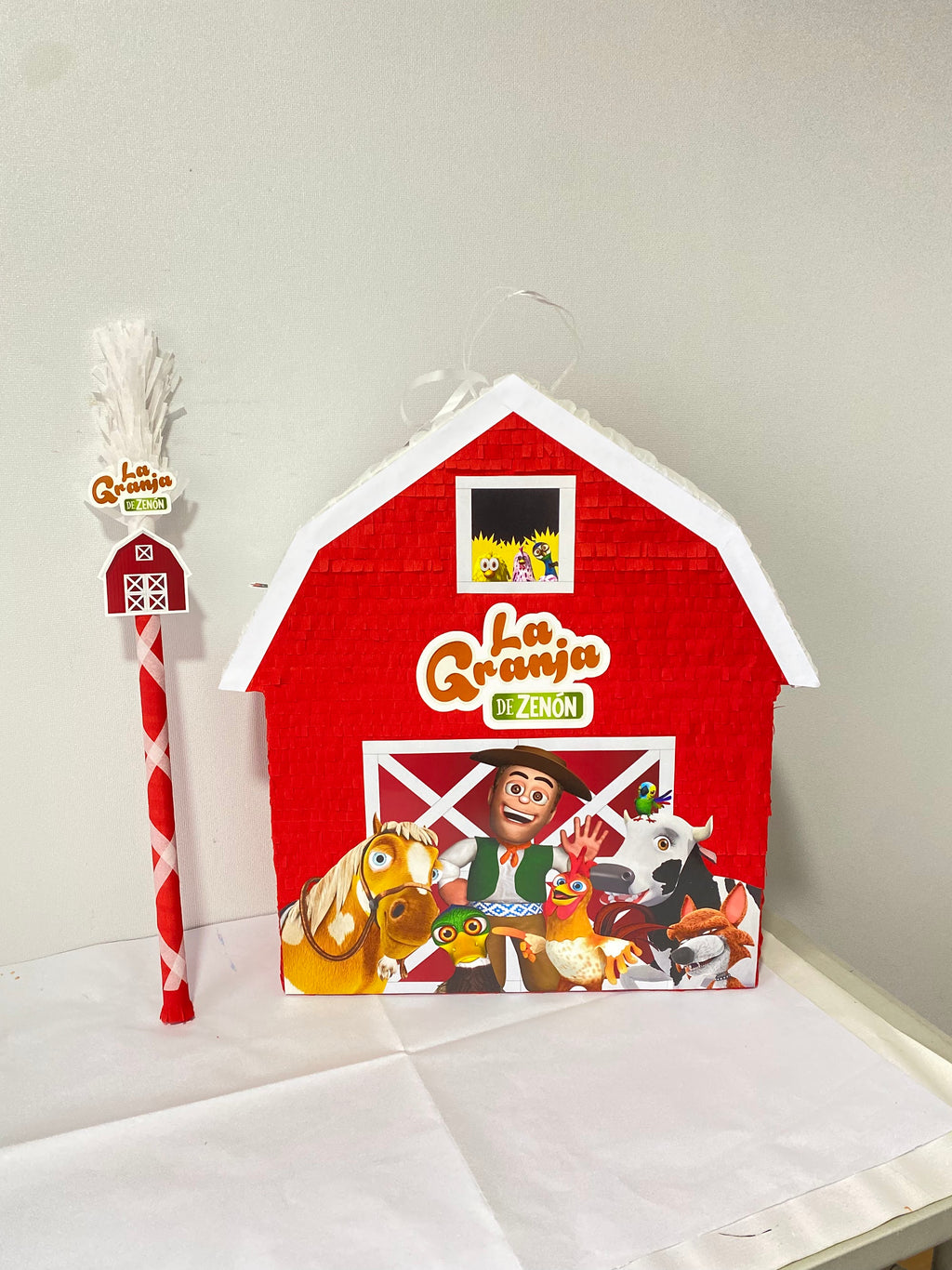 PIÑATA LA GRANJA DE ZENÓN 60CM PREMIUM