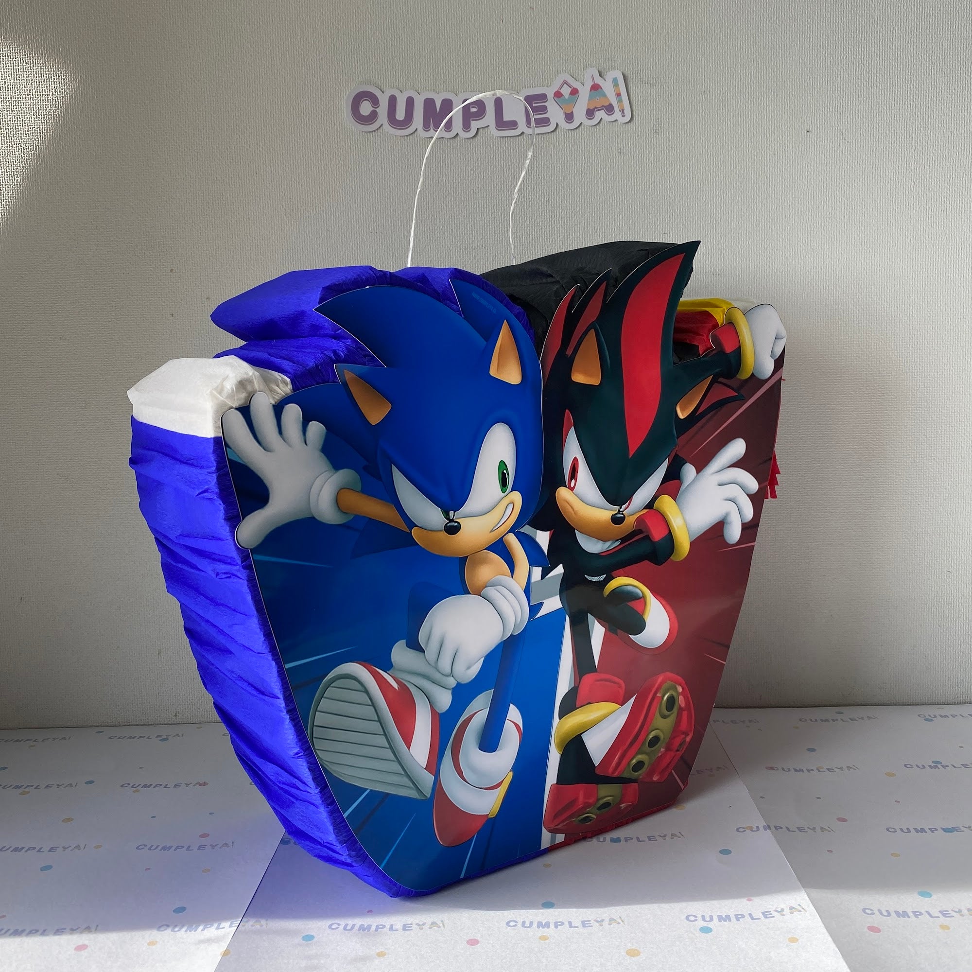 PIÑATA 40 CM SONIC Y SHADOW