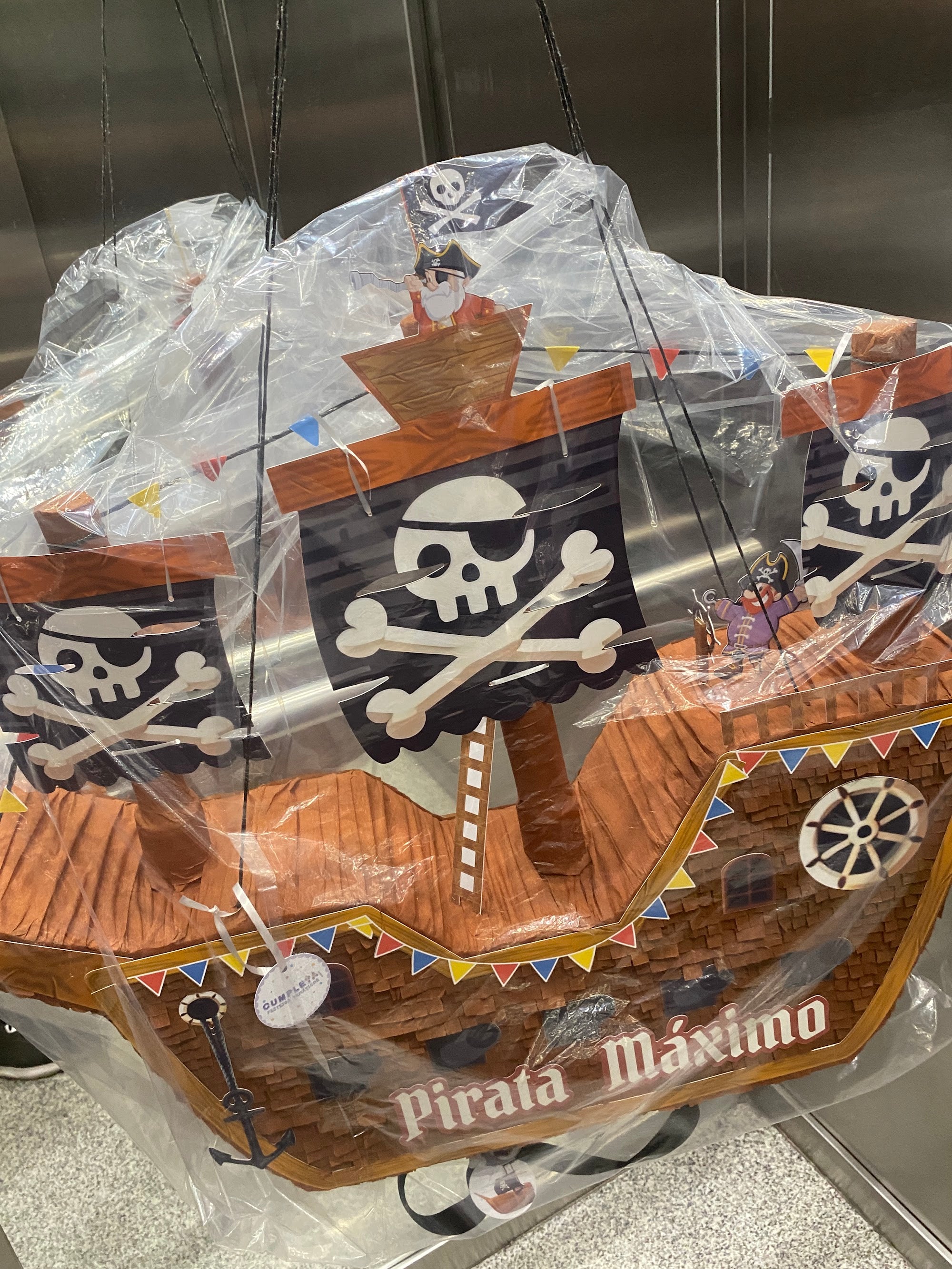 PIÑATA BARCO PIRATA 60CM PREMIUM