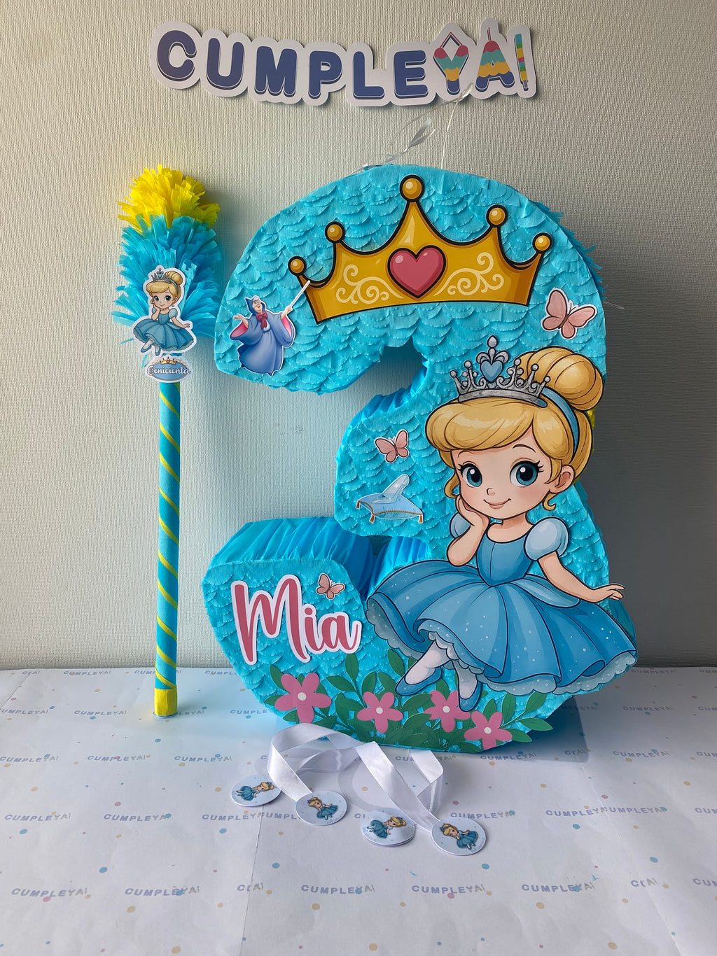 PIÑATA NUMERO 3 CENICIENTA BEBE 60CM PREMIUM