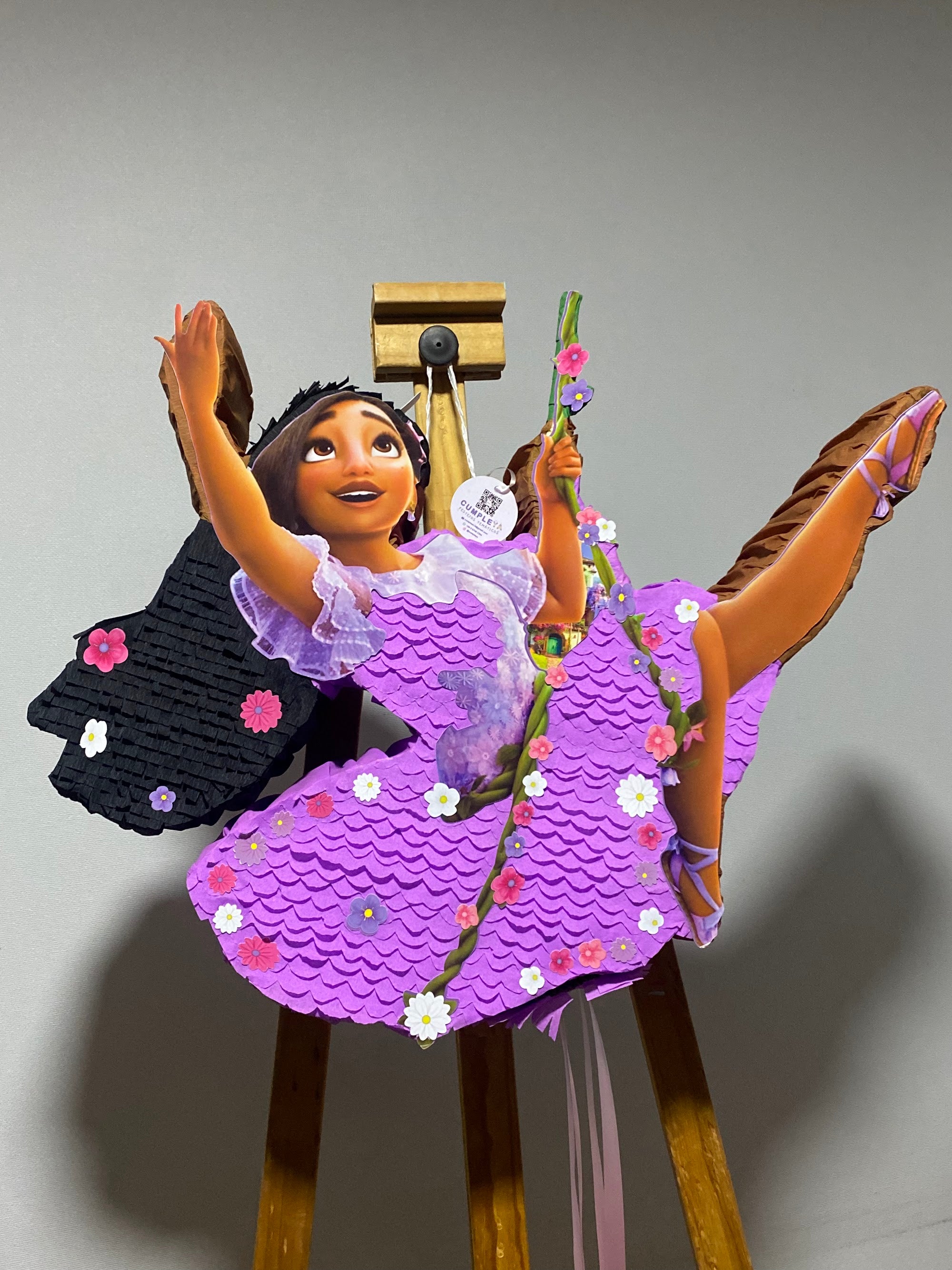 PIÑATA ISABELLA DE ENCANTO 60CM PREMIUM
