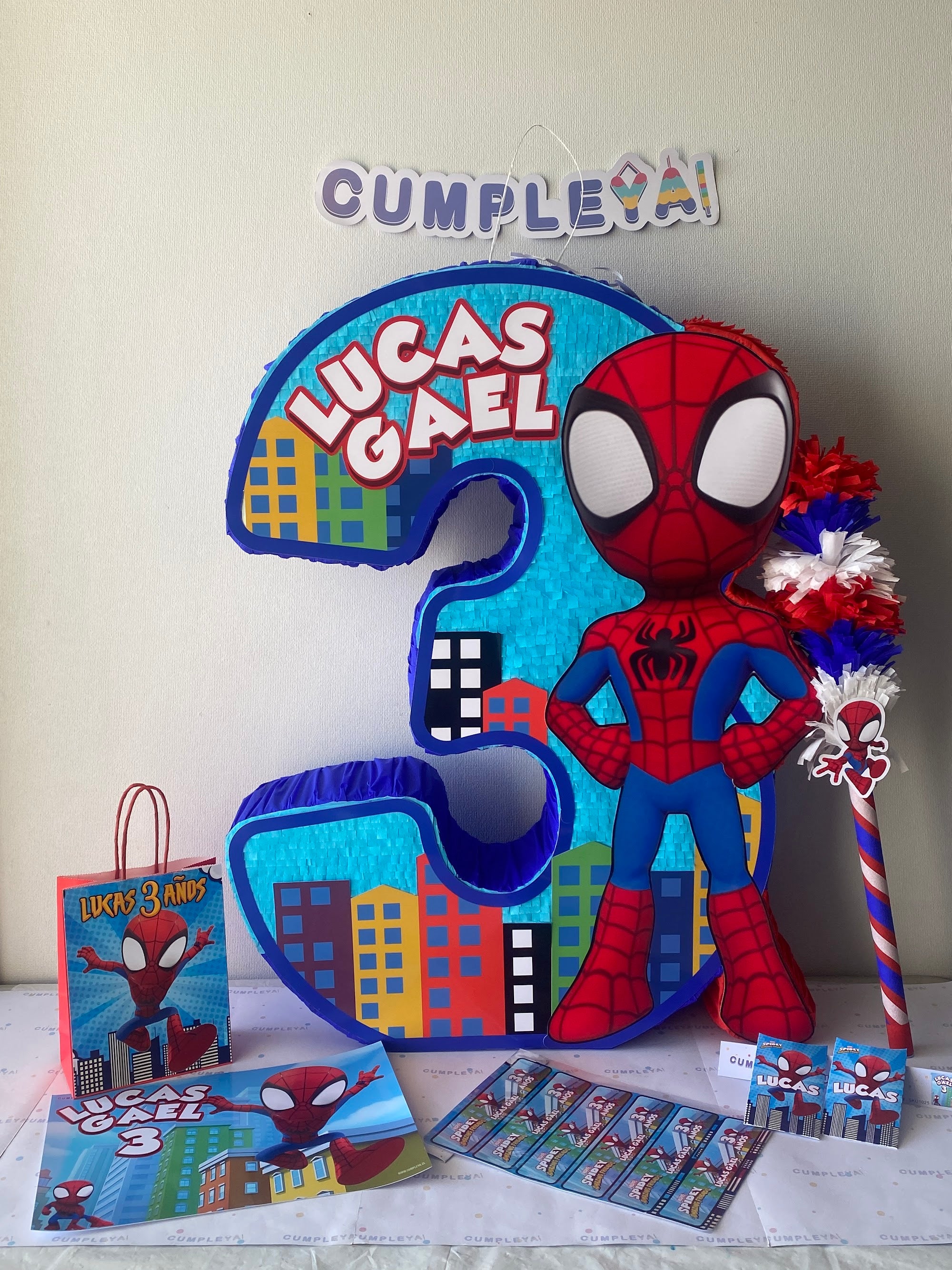 PIÑATA NUMERO 3 SPIDEY 60CM PREMIUM