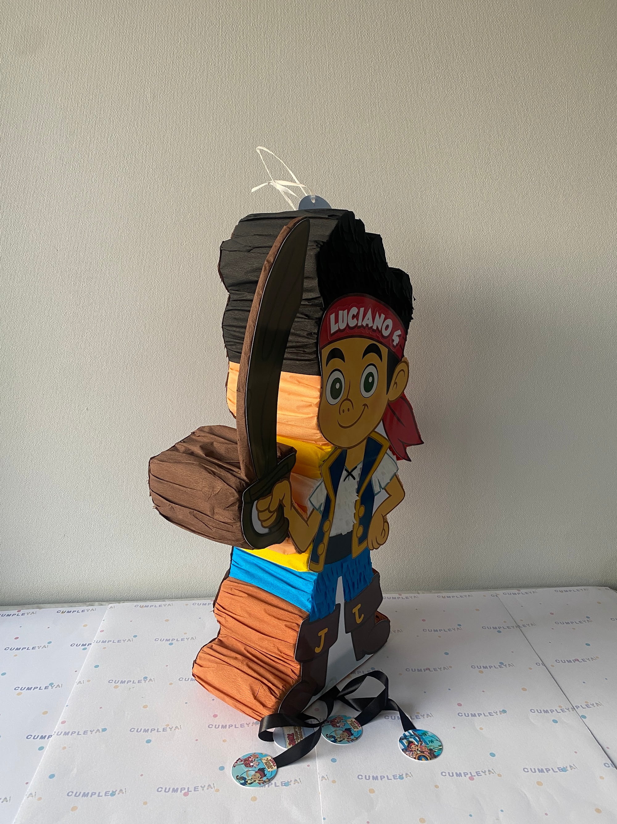 PIÑATA JAKE EL PIRATA 60CM PREMIUM