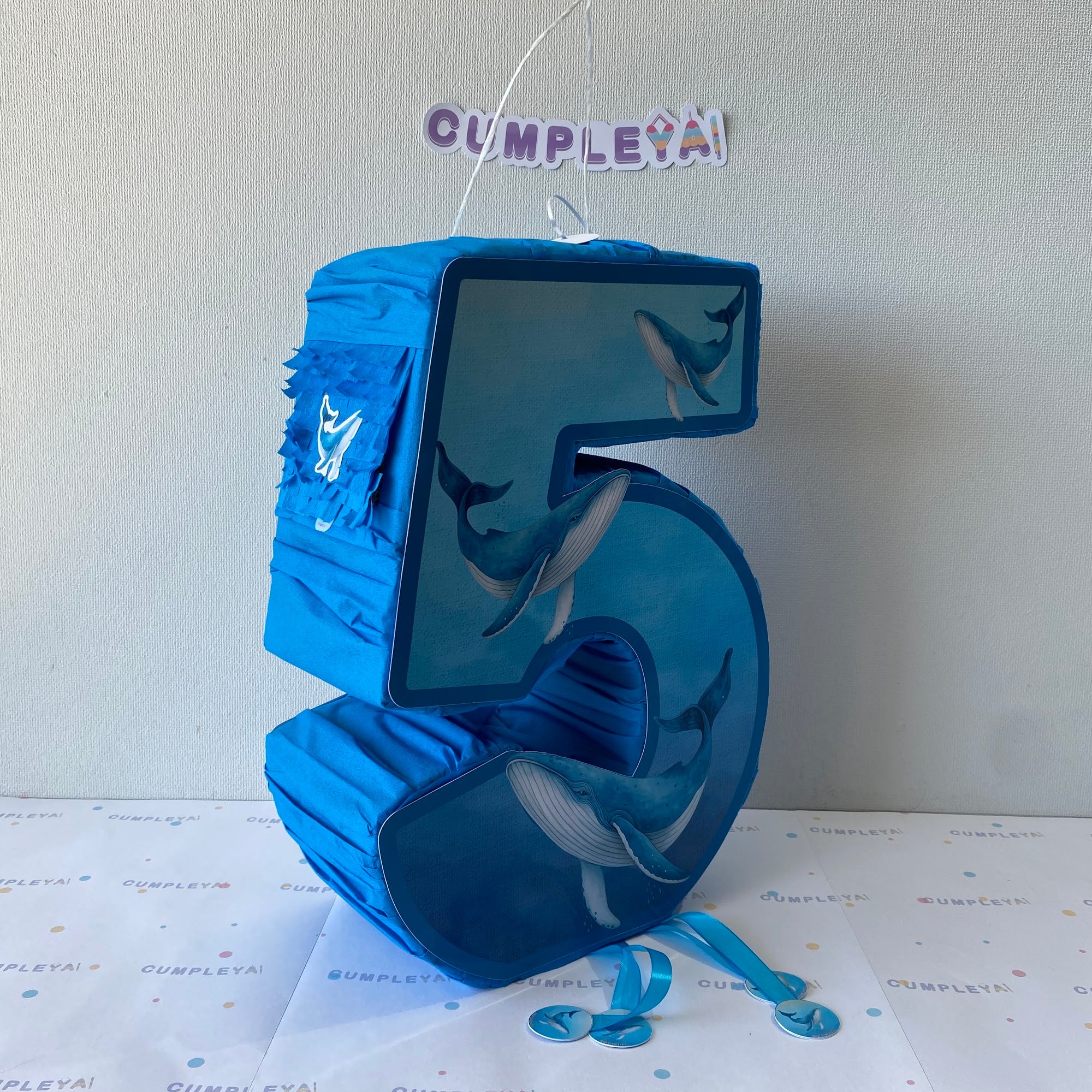 PIÑATA 40 CM NUMERO 5 CON BALLENA