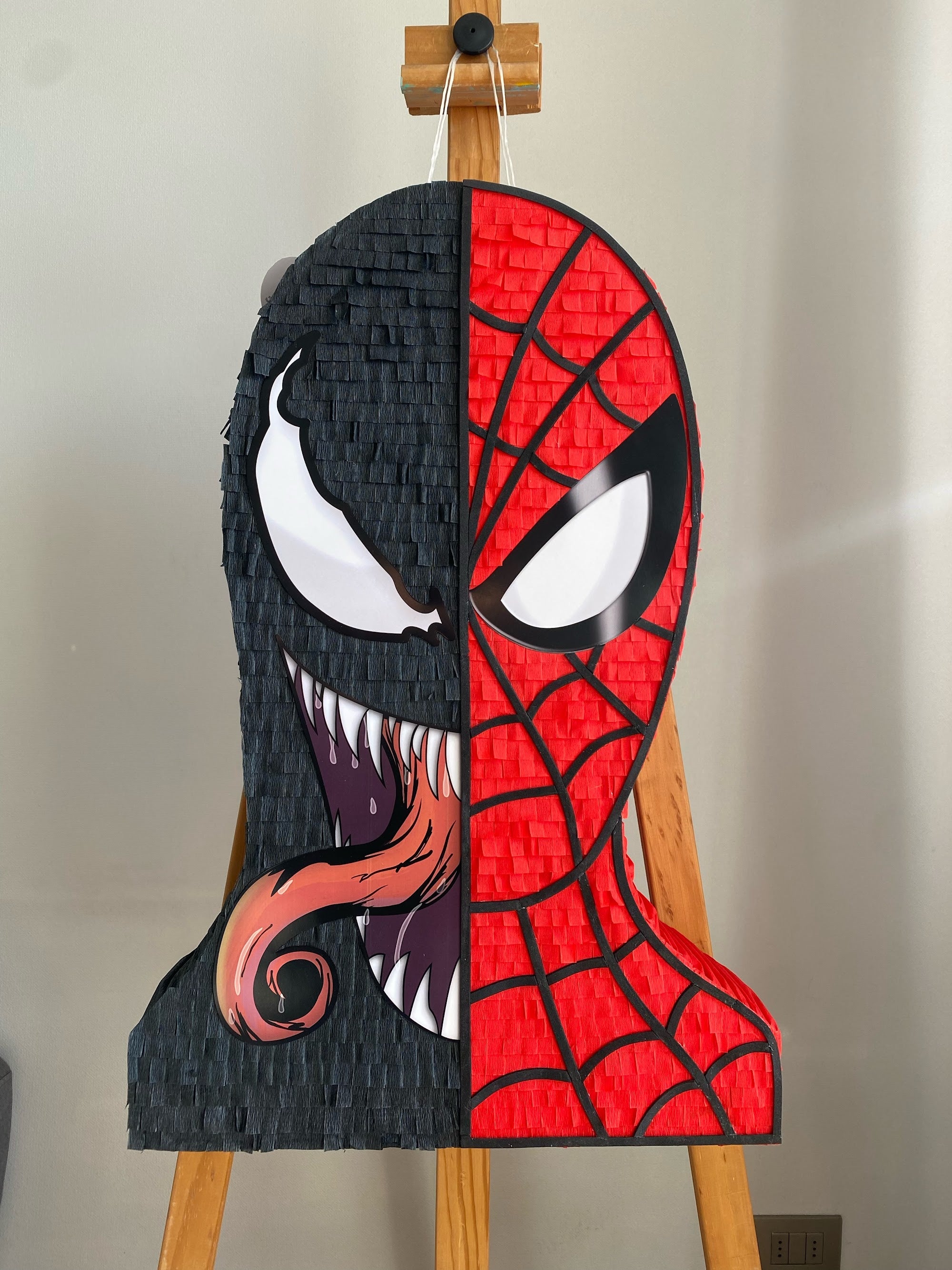 PIÑATA SPIDERMAN Y VENOM 60CM PREMIUM