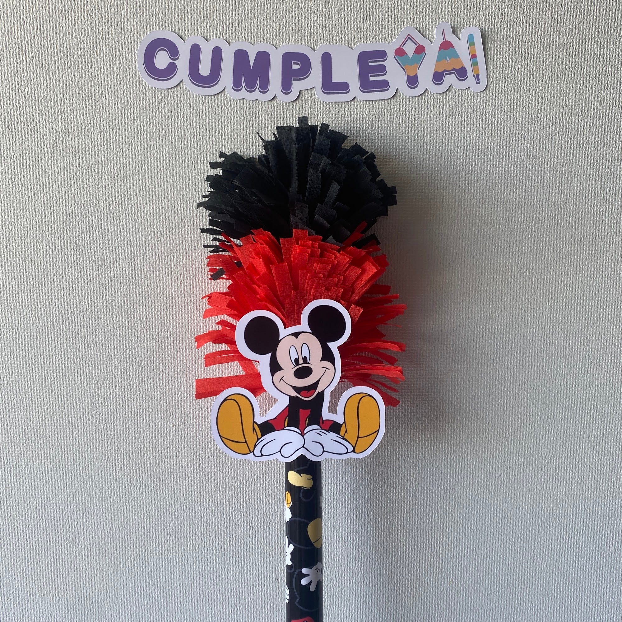 PALO PARA PIÑATA MICKEY SENTADO