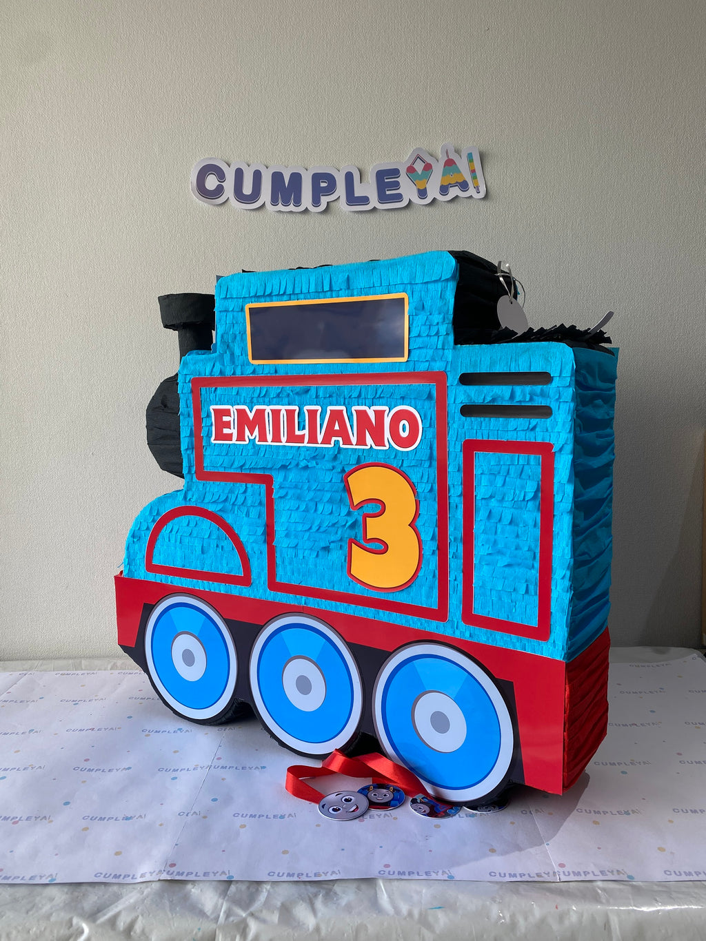 PIÑATA THOMAS EL TREN 60CM PREMIUM
