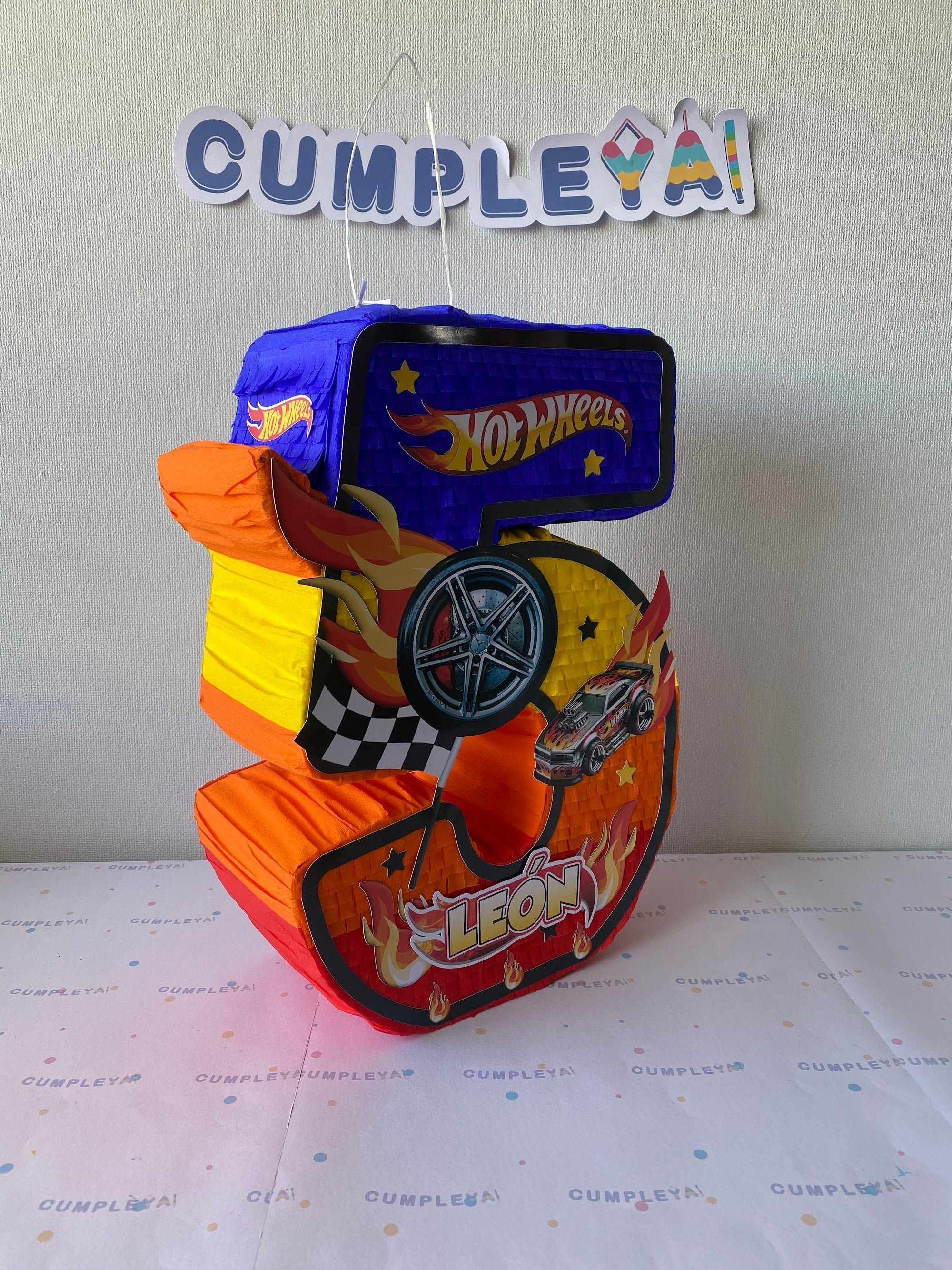 PIÑATA NUMERO 5 HOT WHEELS 40CM PREMIUM