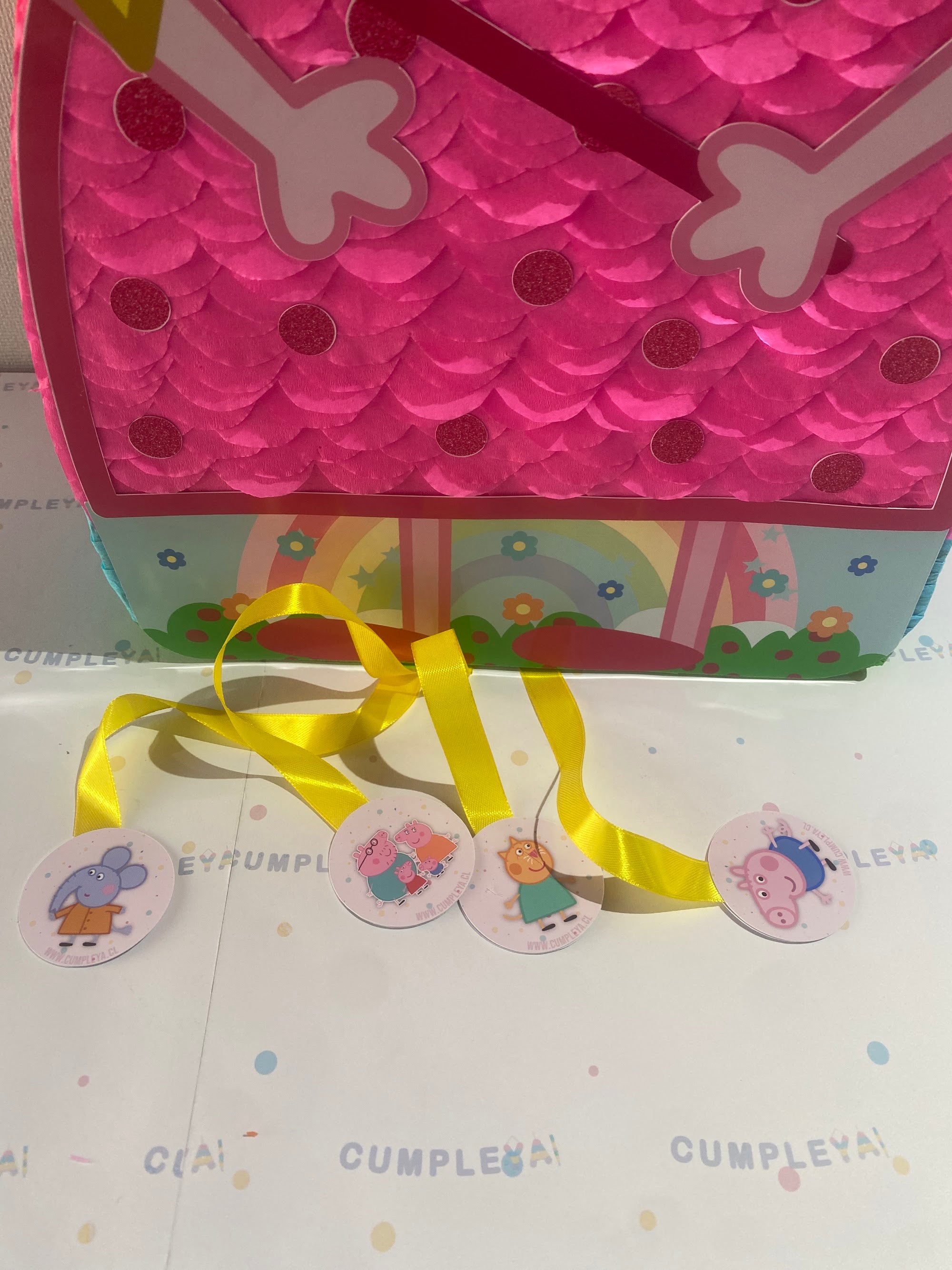 PIÑATA PEPPA PIG 60CM PREMIUM