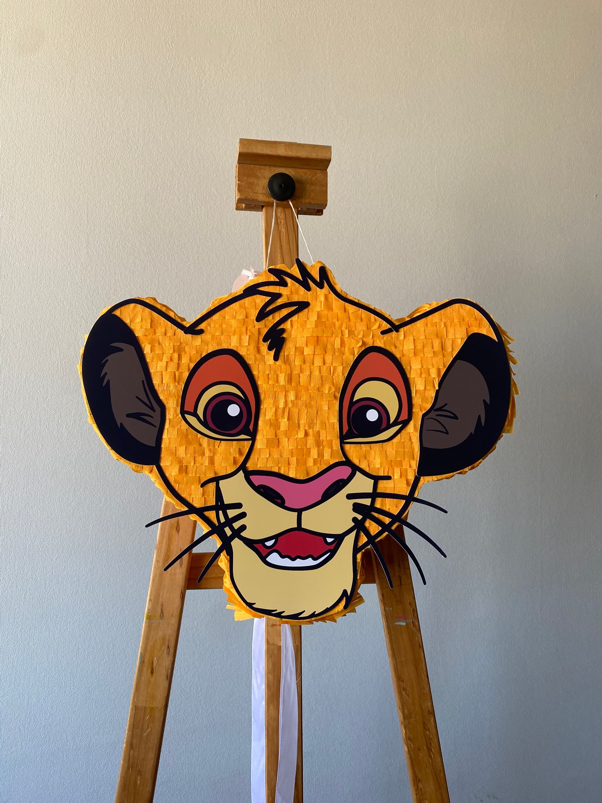 PIÑATA SIMBA CABEZA 40CM PREMIUM