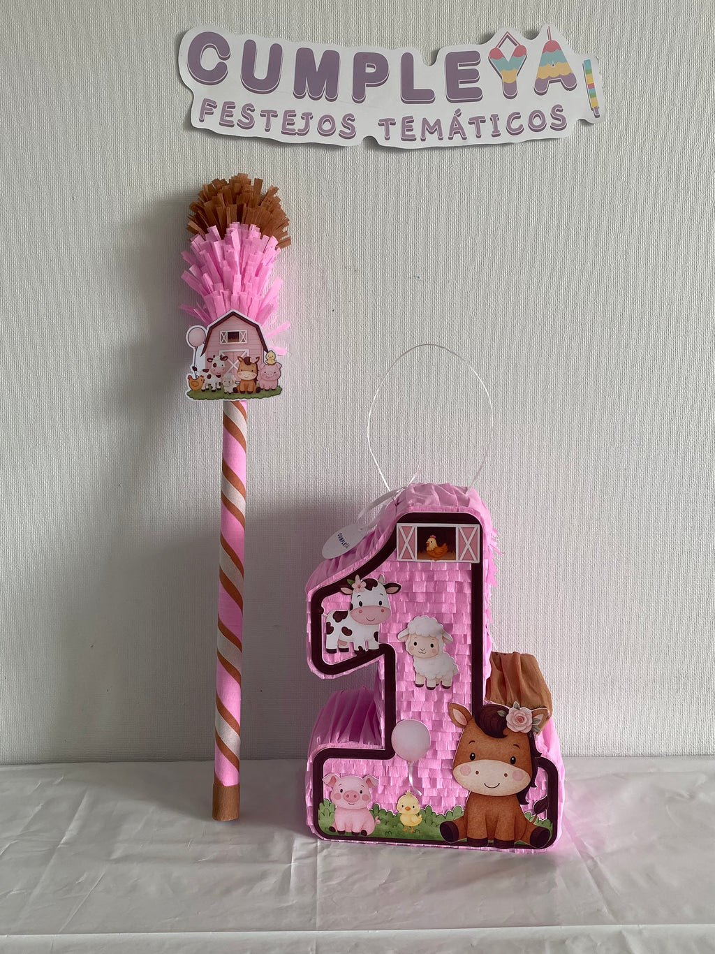 PIÑATA NUMERO 1 GRANJA ROSADA 40CM PREMIUM