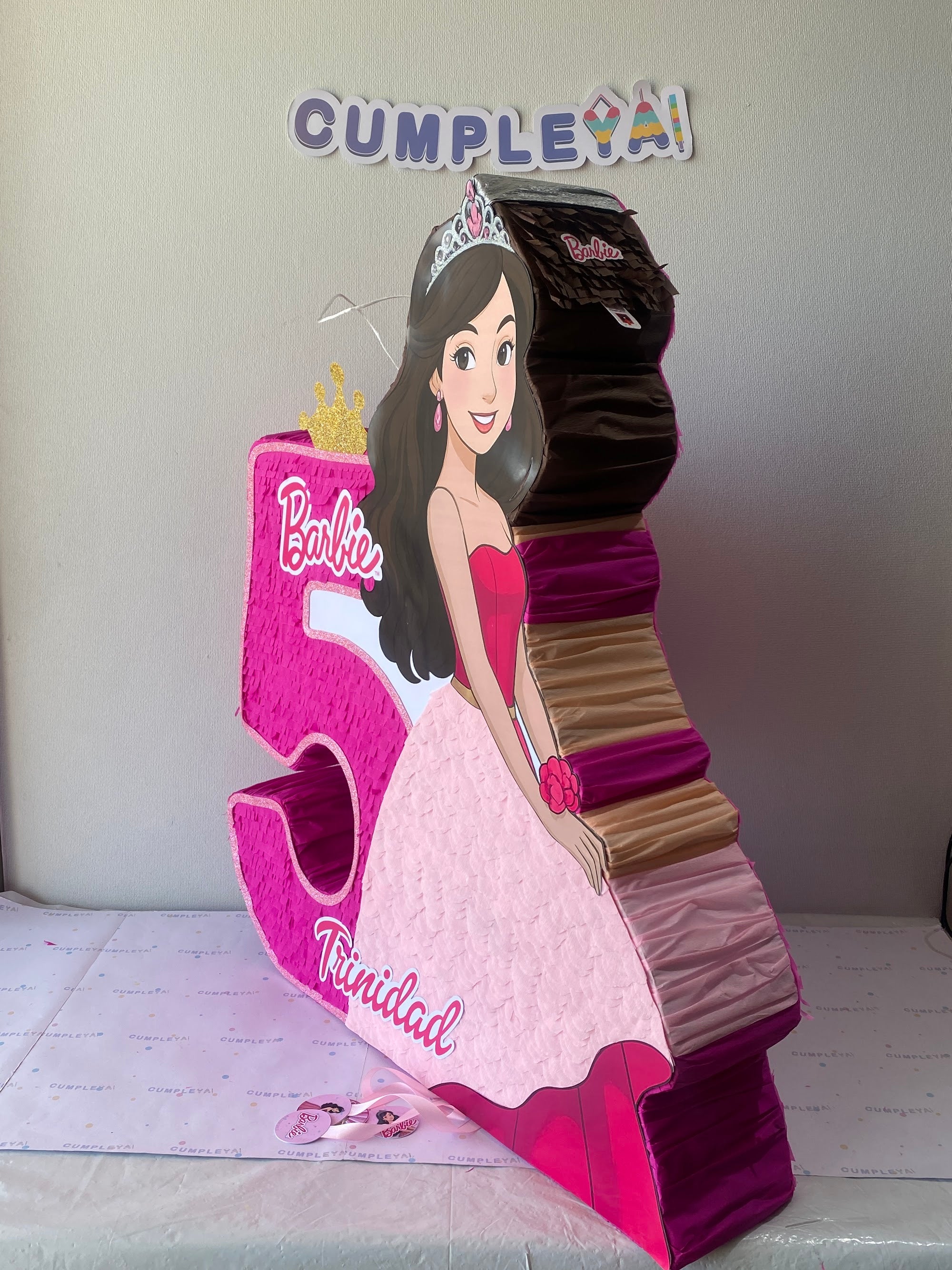 PIÑATA BARBIE CON NUMERO 5 60CM PREMIUM