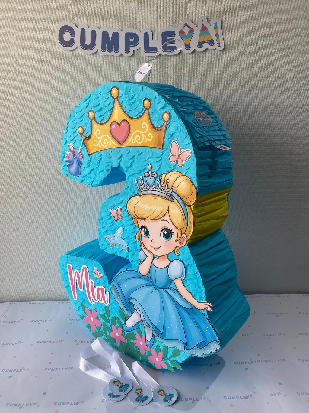 PIÑATA NUMERO 3 CENICIENTA BEBE 60CM PREMIUM
