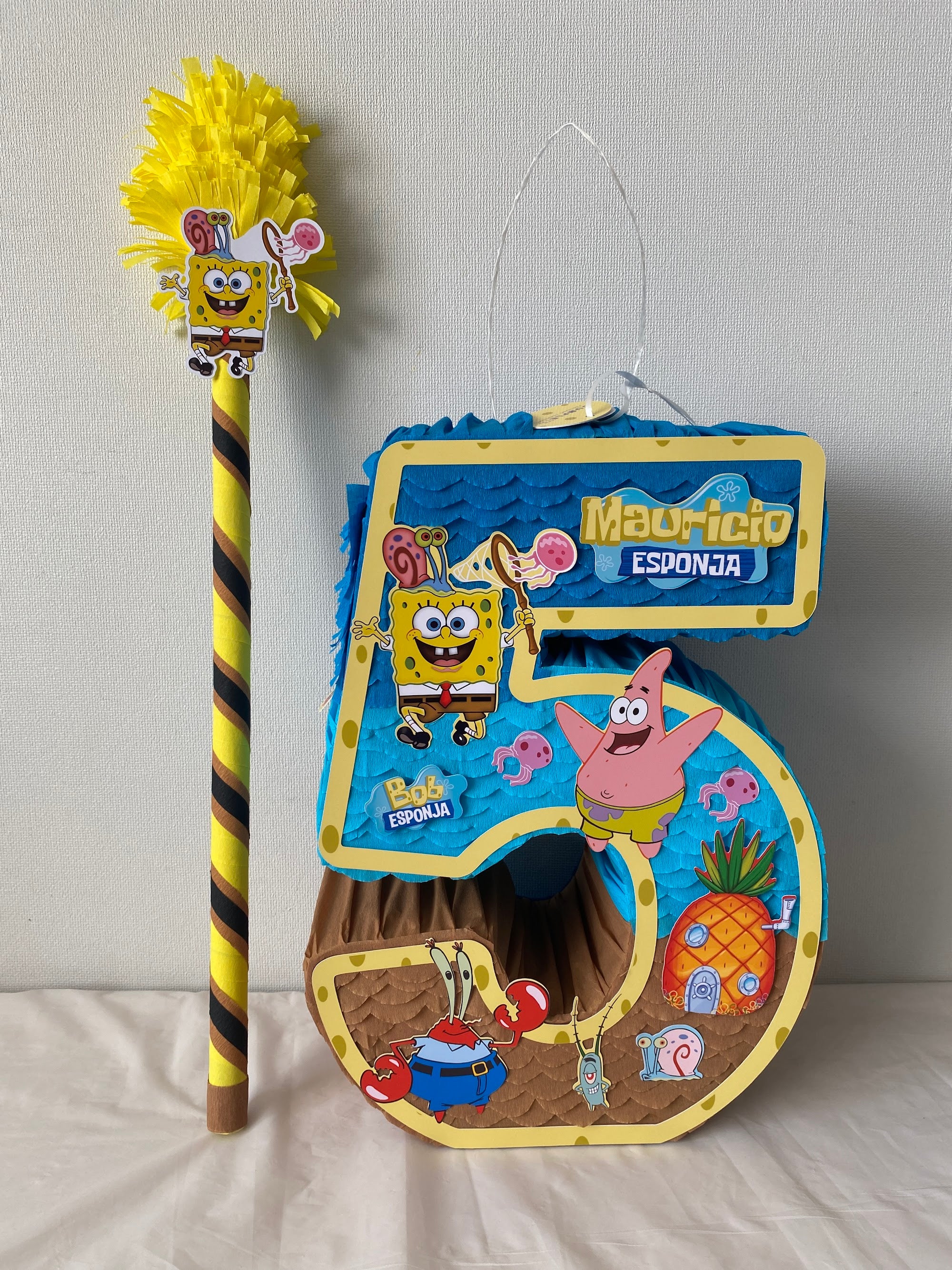 PIÑATA NÚMERO 5 BOB ESPONJA 40CM PREMIUM