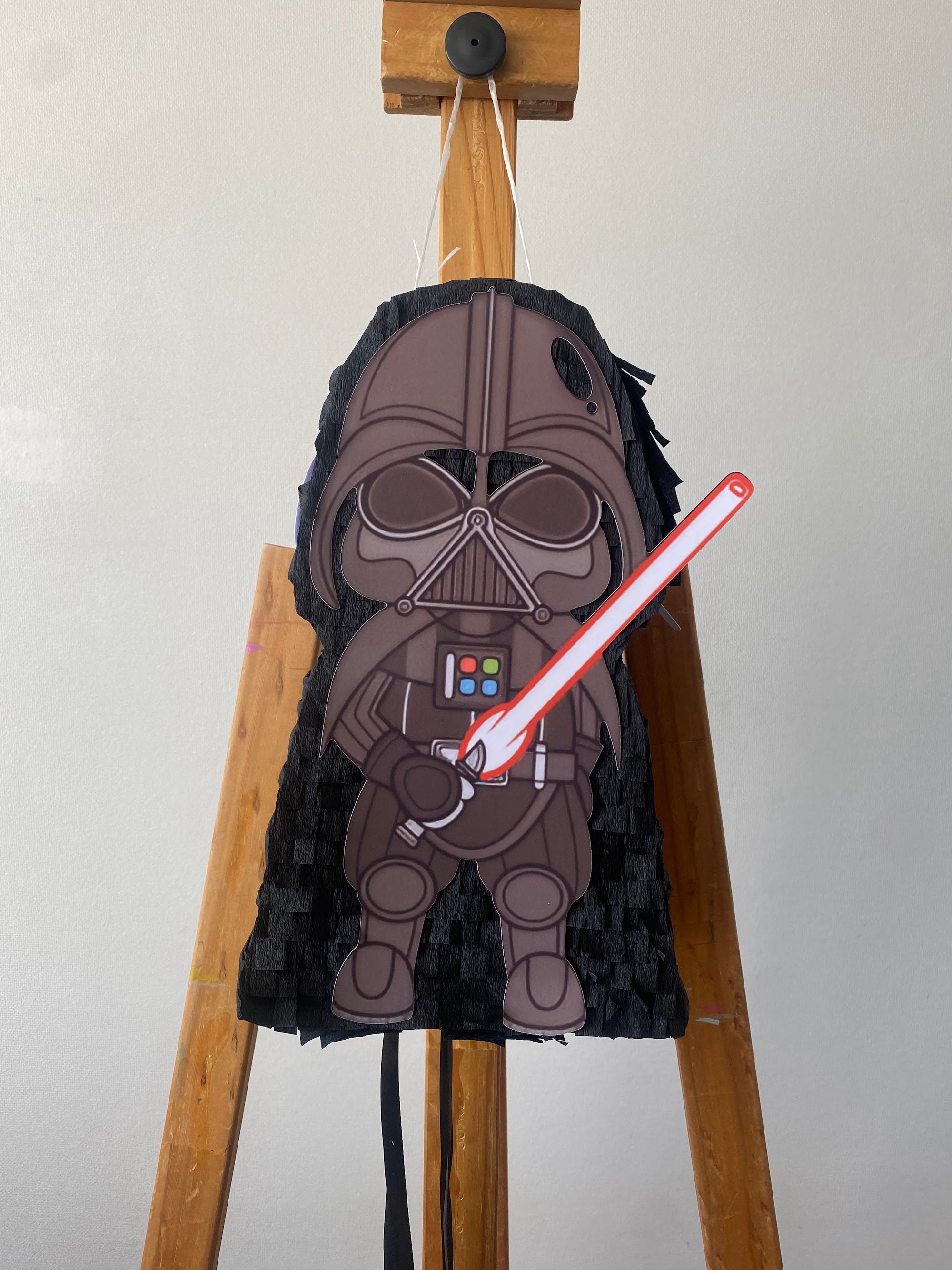 PIÑATA DARTH VADER STAR WARS 40CM PREMIUM