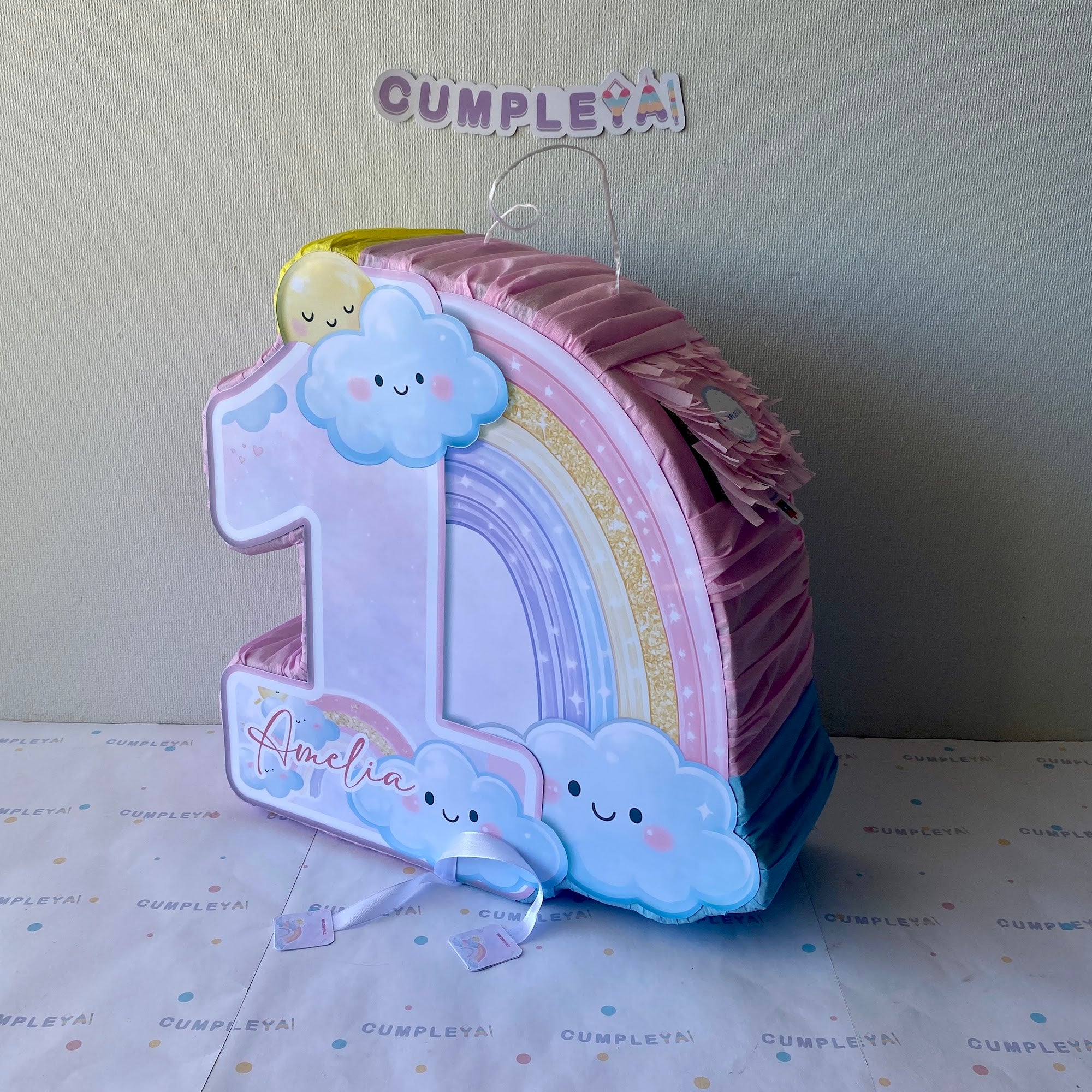 PIÑATA 40 CM ARCOIRIS NUMERO 1